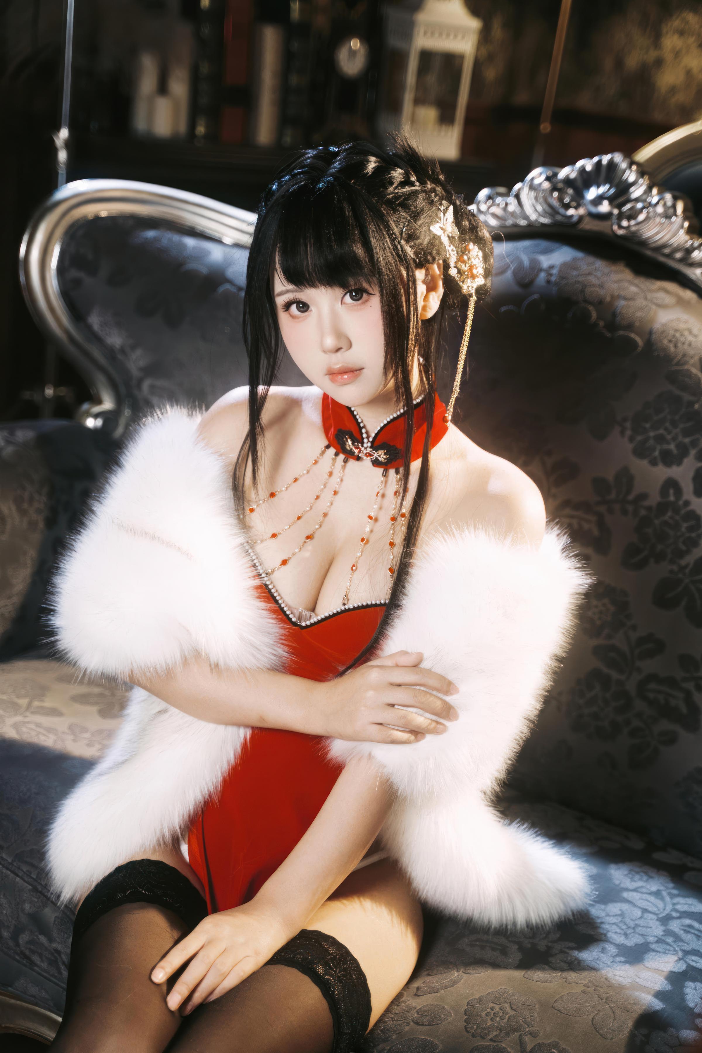 cosplay] 萌芽儿o0 - 朱砂痣：真人寫實性感主題演繹 朱砂點綴妝容與情緒氛圍 黑絲造型勾勒曲線 美乳線條與成熟魅惑並存 近景私房寫真 26P