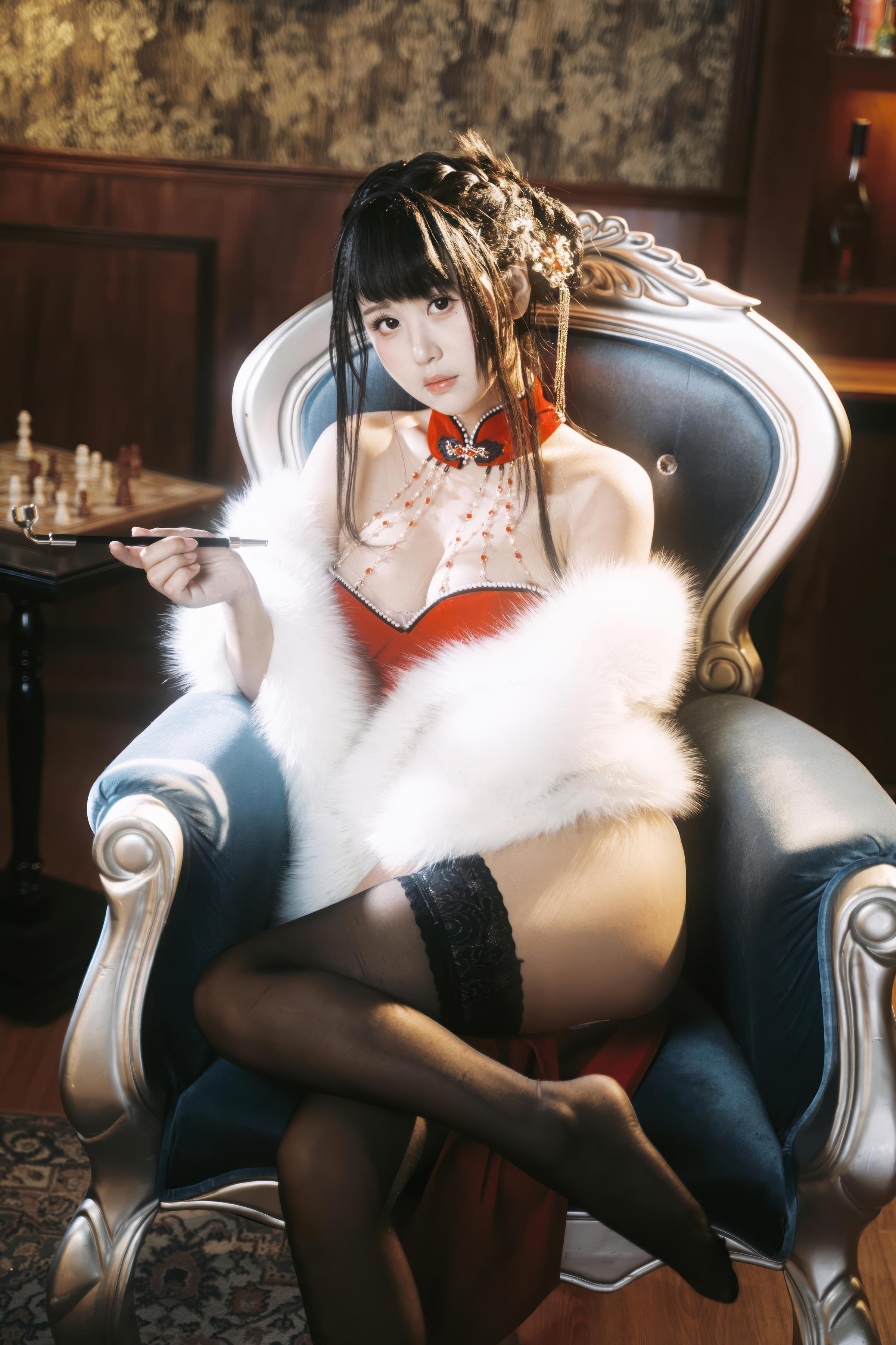 cosplay] 萌芽儿o0 - 朱砂痣：真人寫實性感主題演繹 朱砂點綴妝容與情緒氛圍 黑絲造型勾勒曲線 美乳線條與成熟魅惑並存 近景私房寫真 26P
