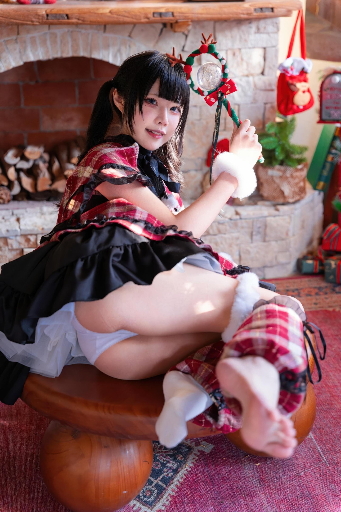 costume play] 清水凪 - 聖誕·日夜：聖誕主題雙場景拍攝 日與夜氛圍切換 服裝與光影變化帶來不同觀感 節日感與人物氣質並存的完整呈現 99P