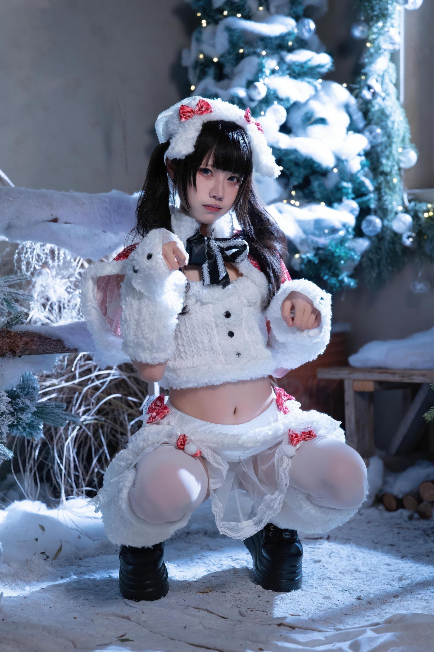 costume play] 清水凪 - 聖誕·日夜：聖誕主題雙場景拍攝 日與夜氛圍切換 服裝與光影變化帶來不同觀感 節日感與人物氣質並存的完整呈現 99P