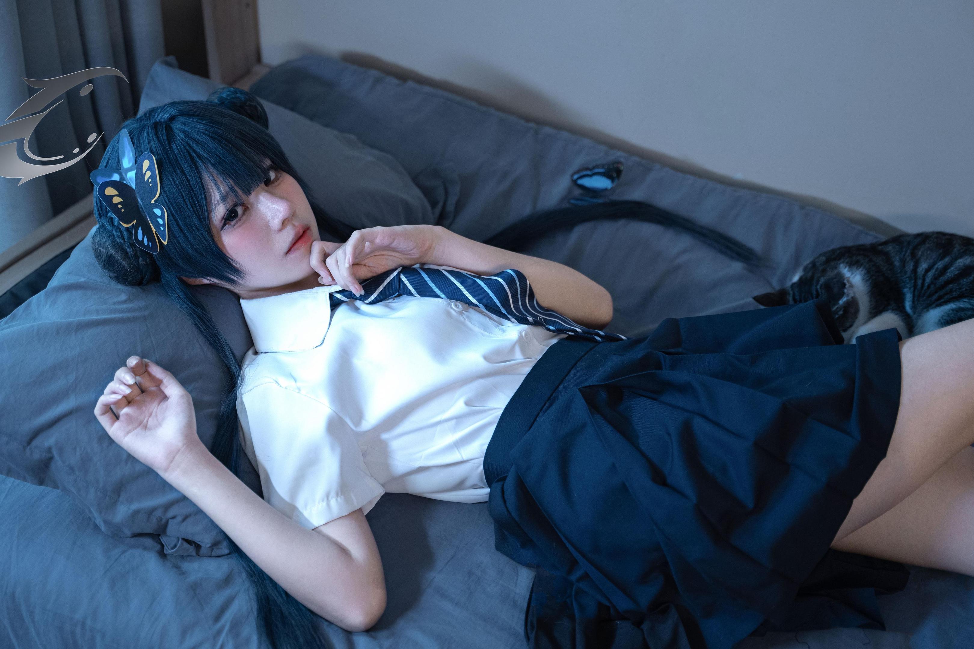 costume hóa] 清水凪 - 龙华妃咲JK: Tái hiện trang phục JK, phong cách học đường và khí chất nhân vật, cảm giác thường nhật và không gian nhân vật trong bố cục đơn giản 52P