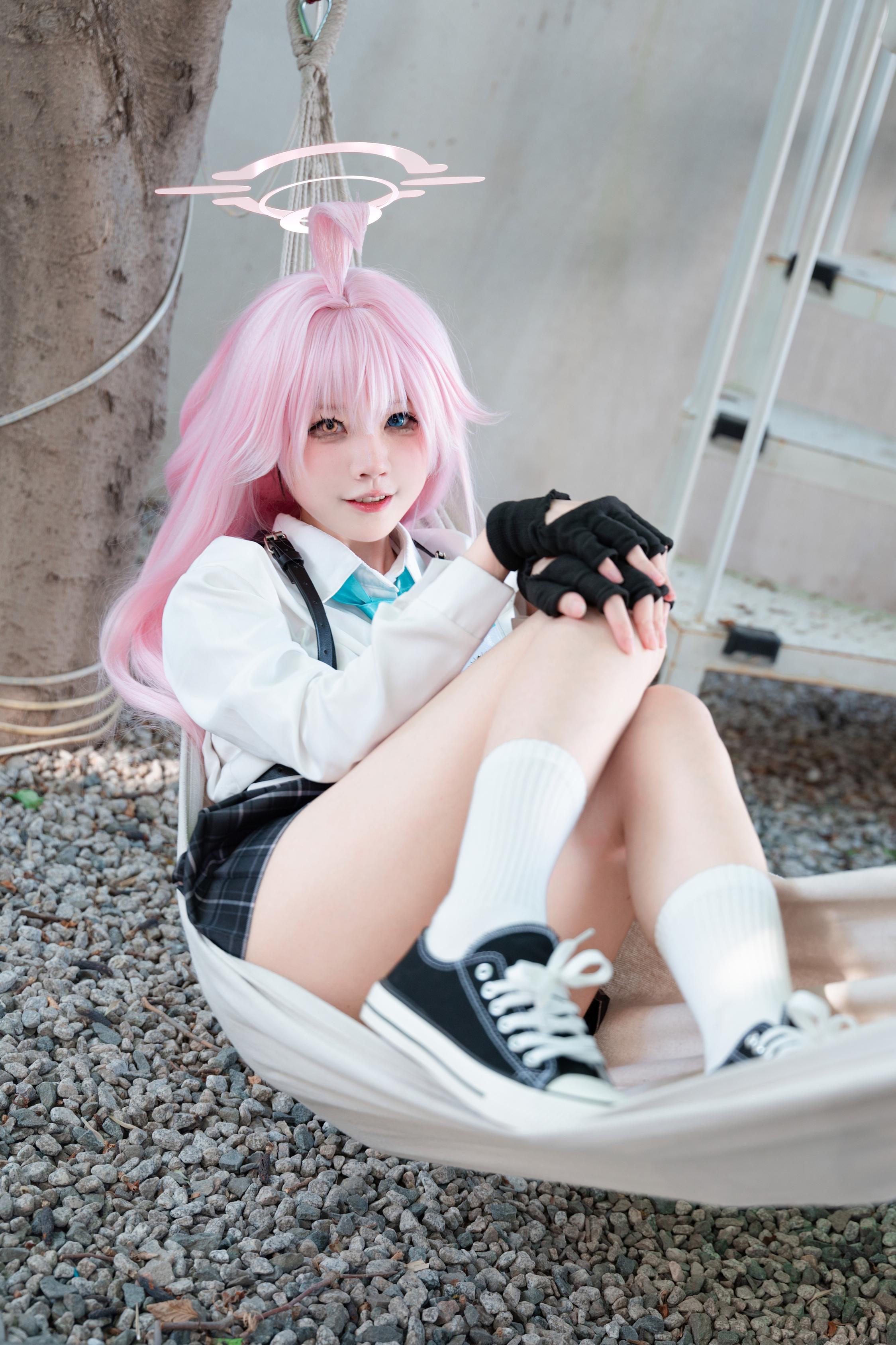 Cosplay] Shimizu Nagi - Cosplaying Takanashi Hoshino: Realistic Blue Archive JK Girl, Torn Uniform, Beautiful Legs, Exquisite Sensuality, Uncensored 88P