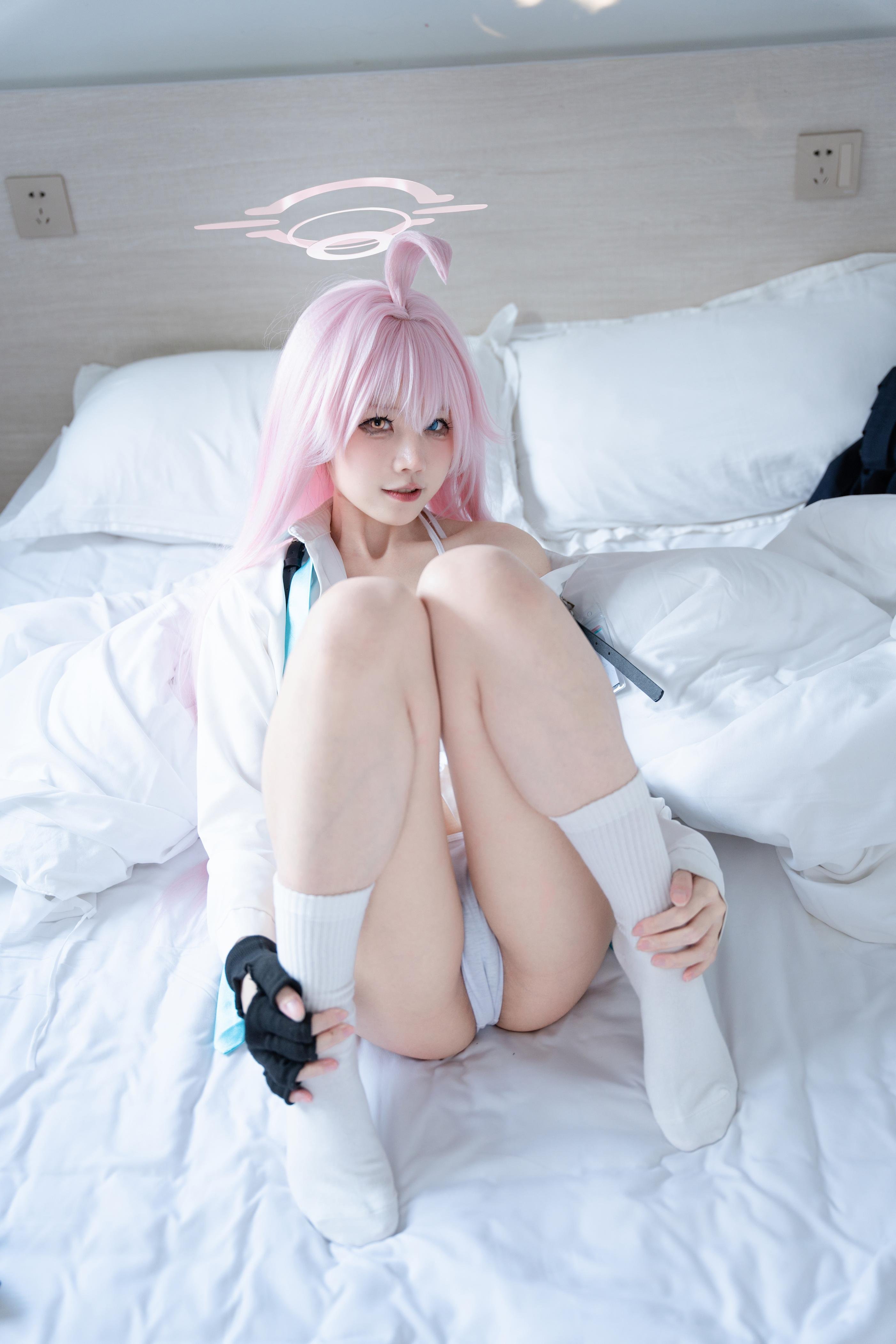 '[cosplay] 清水凪 - cos 小鸟游星野: Nữ sinh JK trong Đột Kích Xanh, chân dài quyến rũ, không chỉnh sửa 88P'