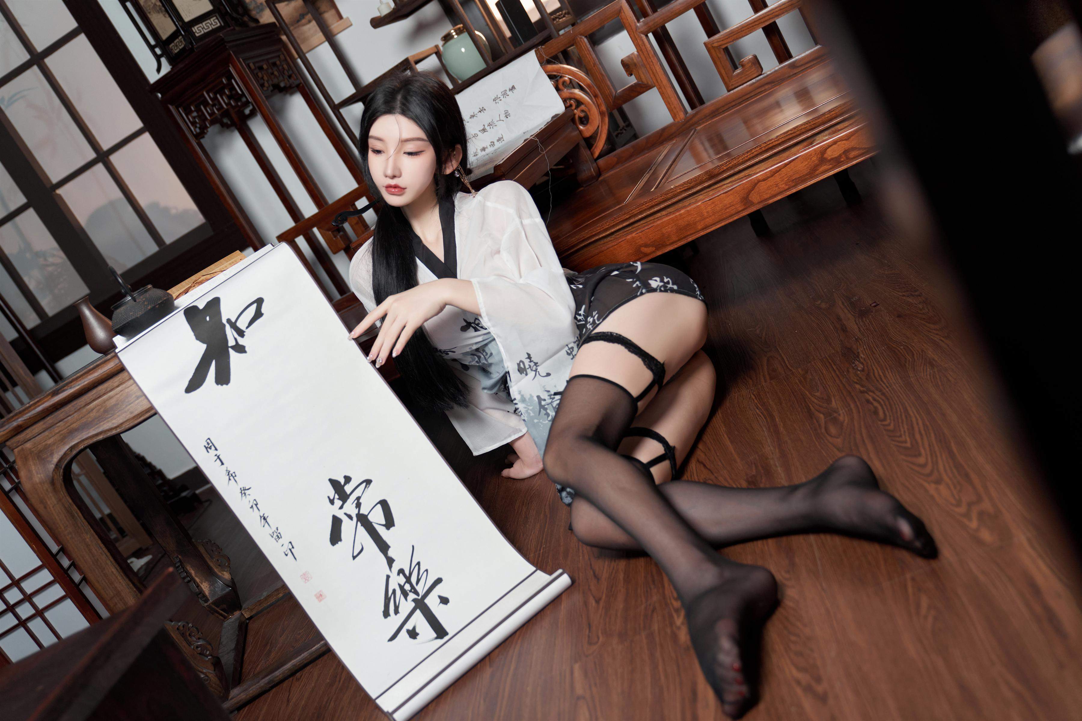 写真] 周于希 - 秀人网の鈴铛血滴子テーマ写真：ダークスタイルとメタルベルが織りなす冷酷な美しさ 90P