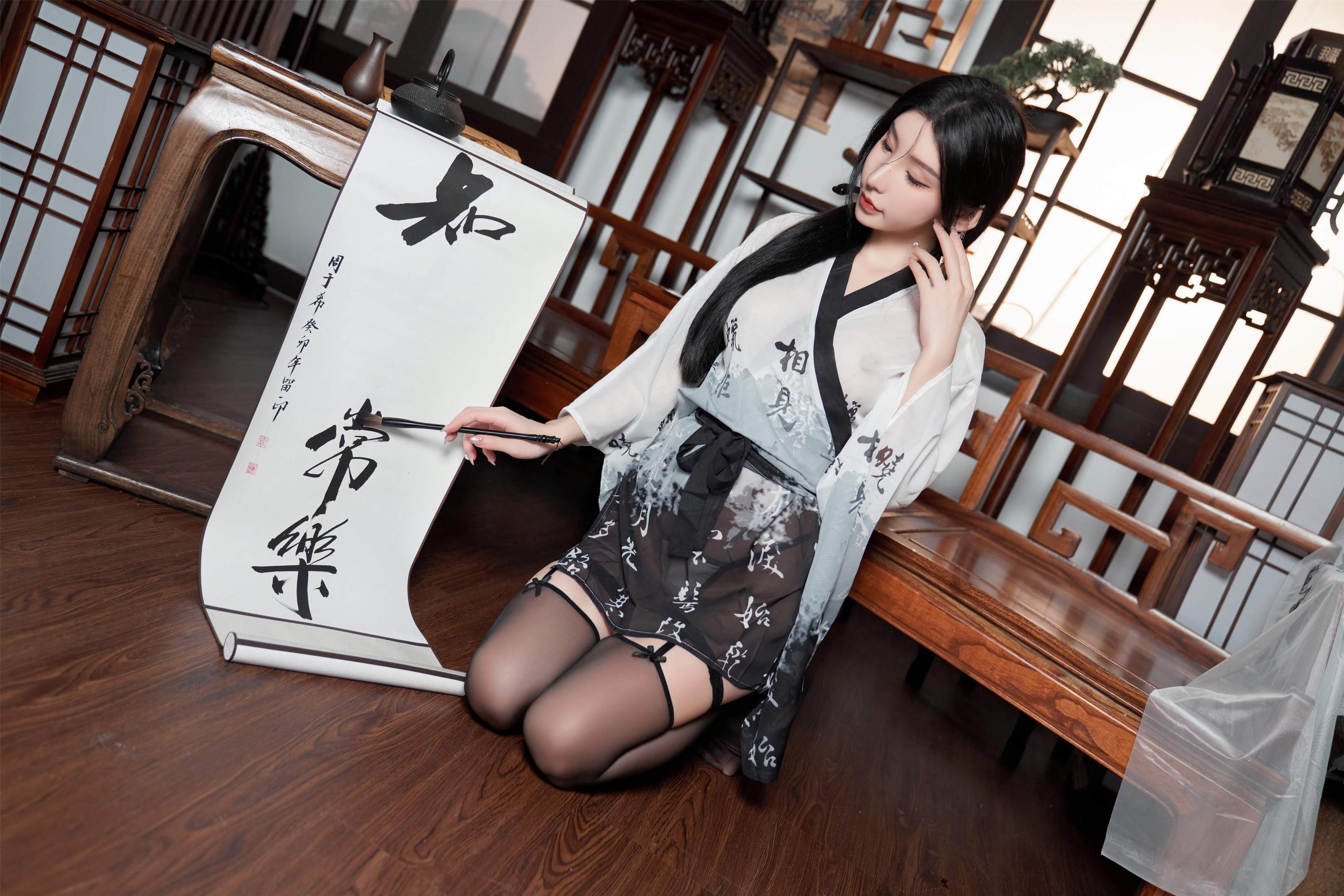写真] 周于希 - 秀人网の鈴铛血滴子テーマ写真：ダークスタイルとメタルベルが織りなす冷酷な美しさ 90P