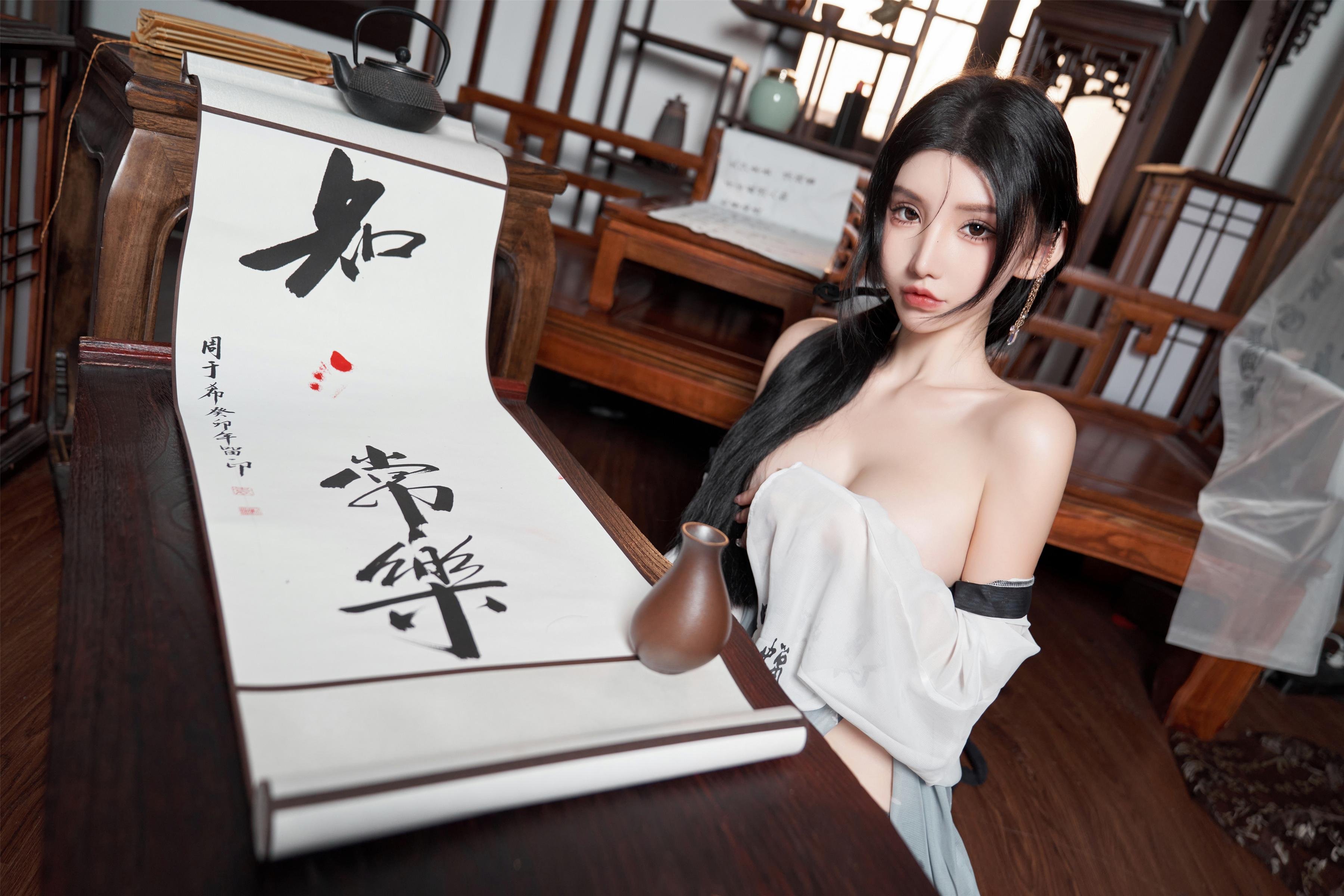 写真] 周于希 - 秀人网の鈴铛血滴子テーマ写真：ダークスタイルとメタルベルが織りなす冷酷な美しさ 90P