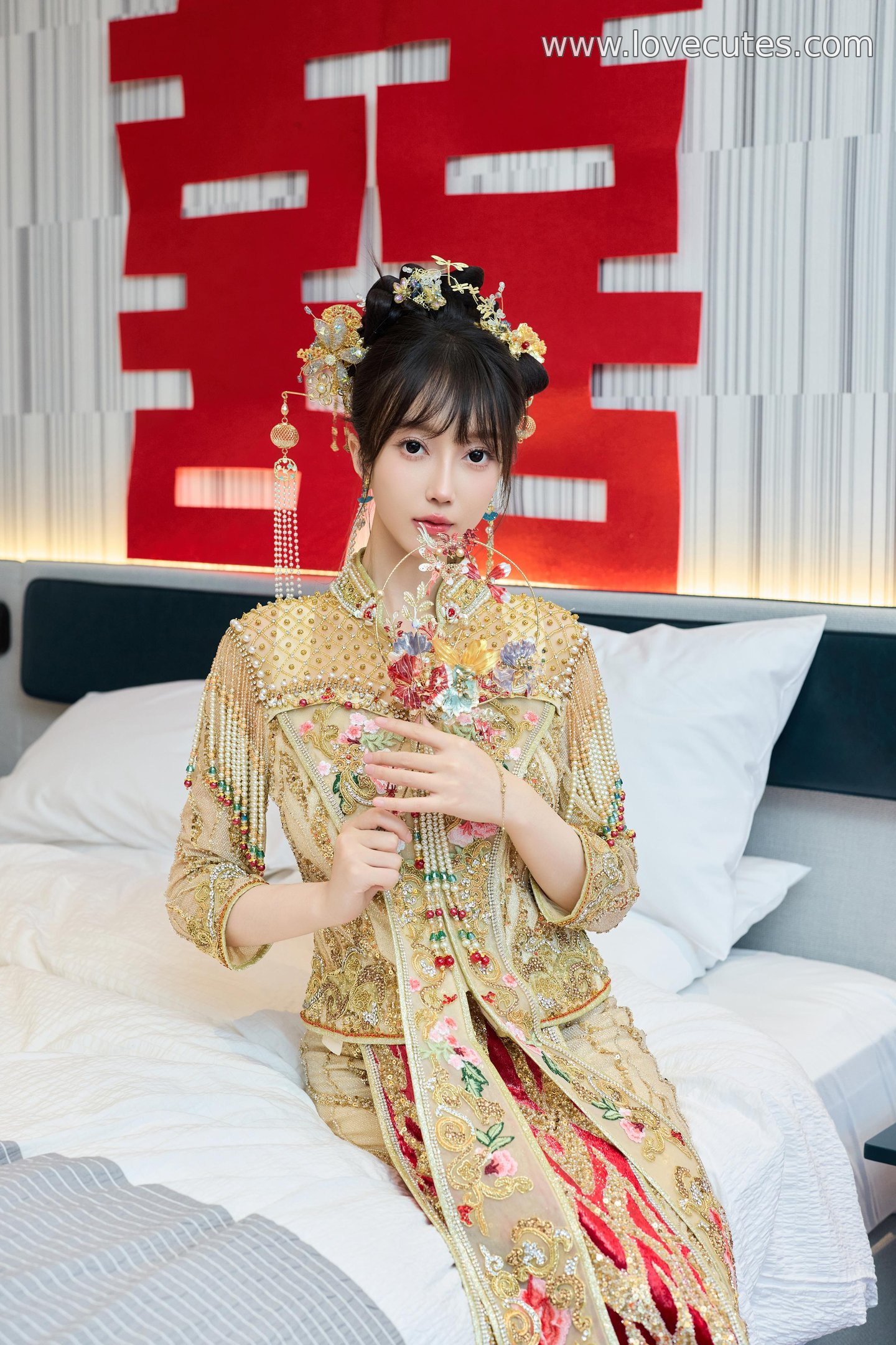 写真] 玥儿玥er - 秀人网性感秀禾服テーマ写真：中式新娘礼服と柔美な身段が織り成す伝統とセクシーの東方の魅力 84P