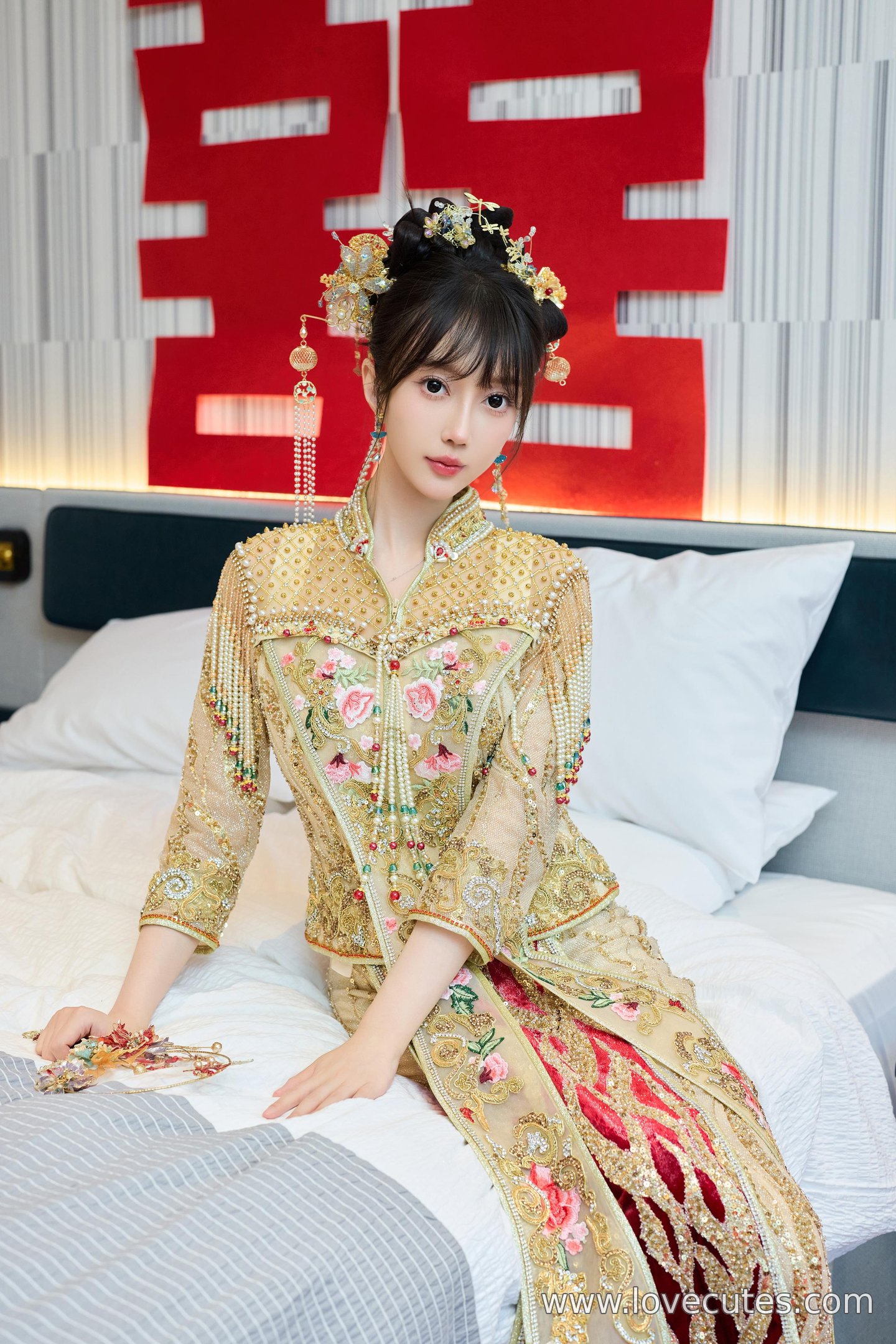 写真] 玥儿玥er - 秀人网性感秀禾服テーマ写真：中式新娘礼服と柔美な身段が織り成す伝統とセクシーの東方の魅力 84P