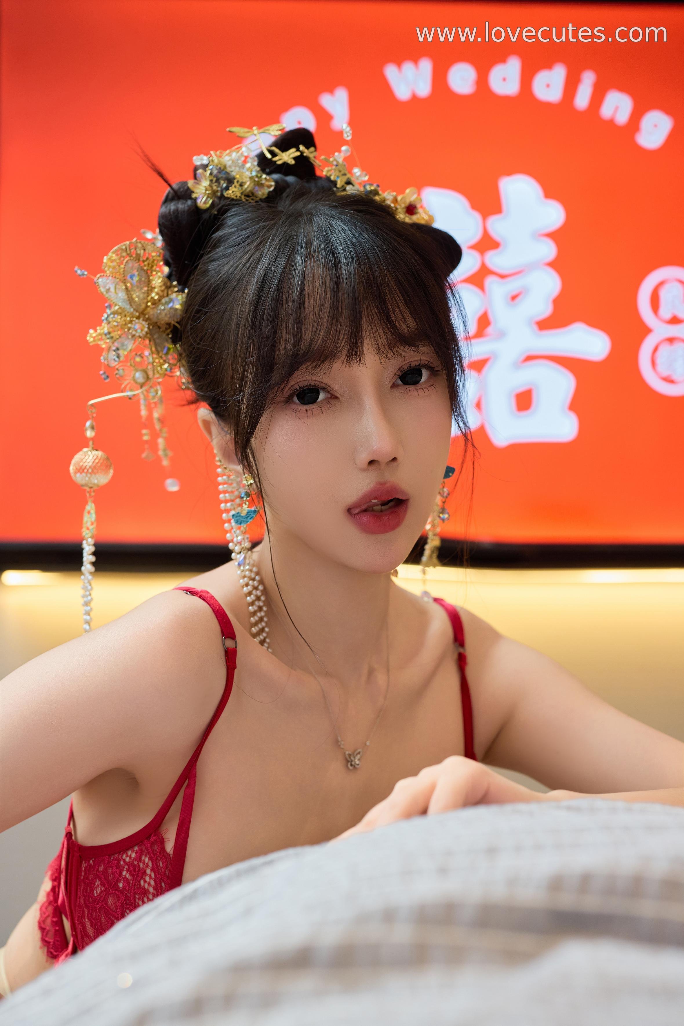 写真] 玥儿玥er - 秀人网性感秀禾服テーマ写真：中式新娘礼服と柔美な身段が織り成す伝統とセクシーの東方の魅力 84P