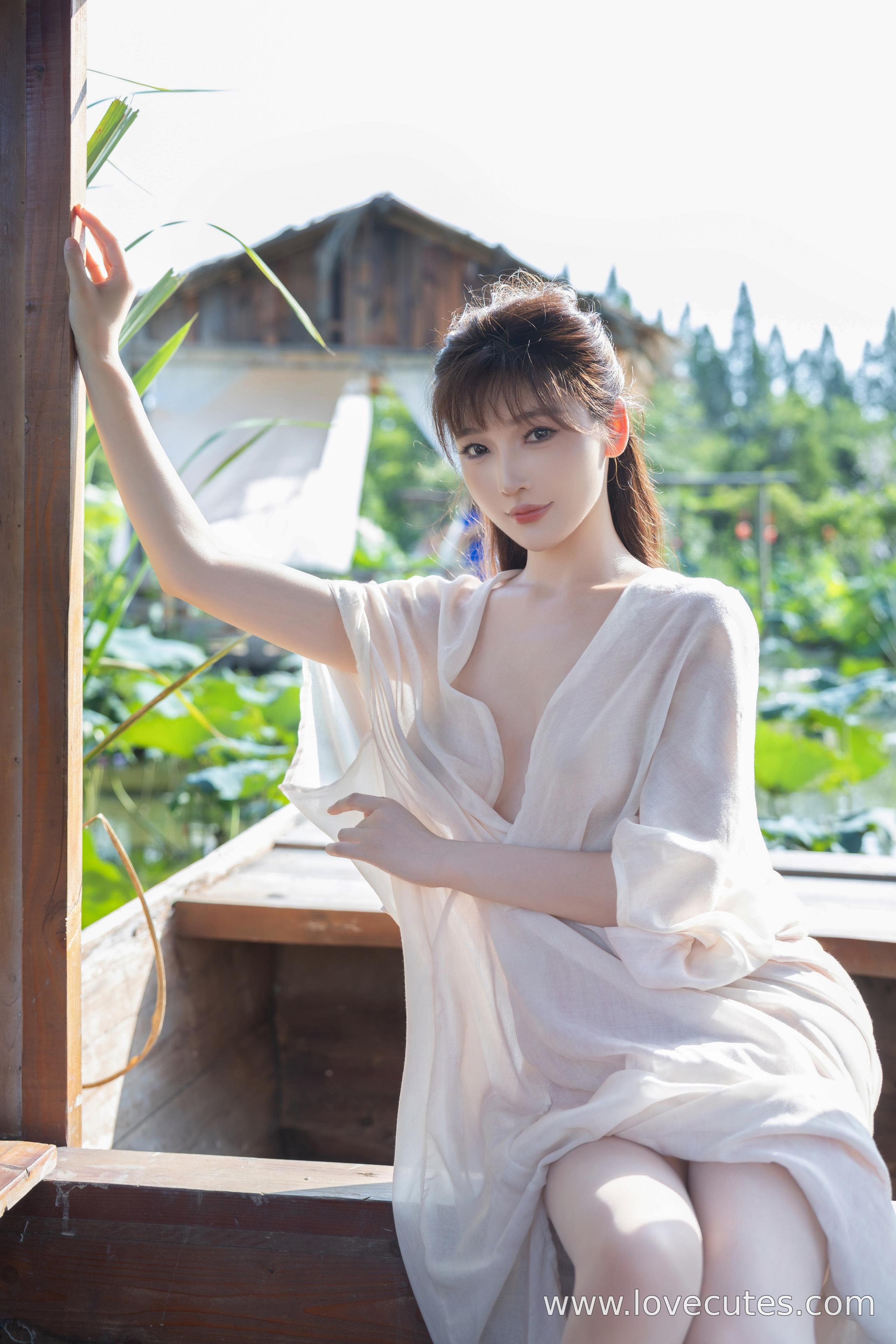 Ảnh] Lục Xuân Xuân - Bộ ảnh chủ đề hoa sen trên XiuRen: Sự hòa quyện giữa yếu tố hoa sen thanh nhã và dáng vẻ mềm mại, thể hiện vẻ đẹp phương Đông và khí chất tự nhiên, 91P