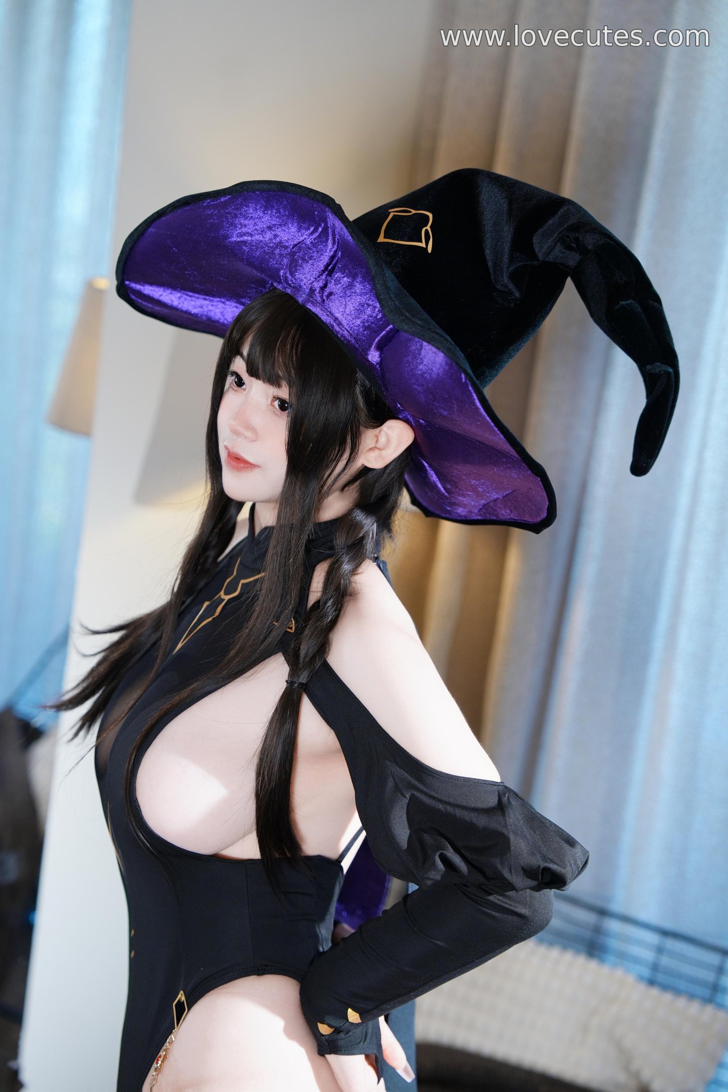 cosplay] 毛毛帽 - Ảnh Chụp Chủ Đề Đêm Của Phù Thủy: Hòa Quyện Giữa Hình Ảnh Phù Thủy Đen Tối Và Không Gian Đêm Tạo Nên Câu Chuyện Thị Giác Huyền Bí Và Cuốn Hút 105P+2V