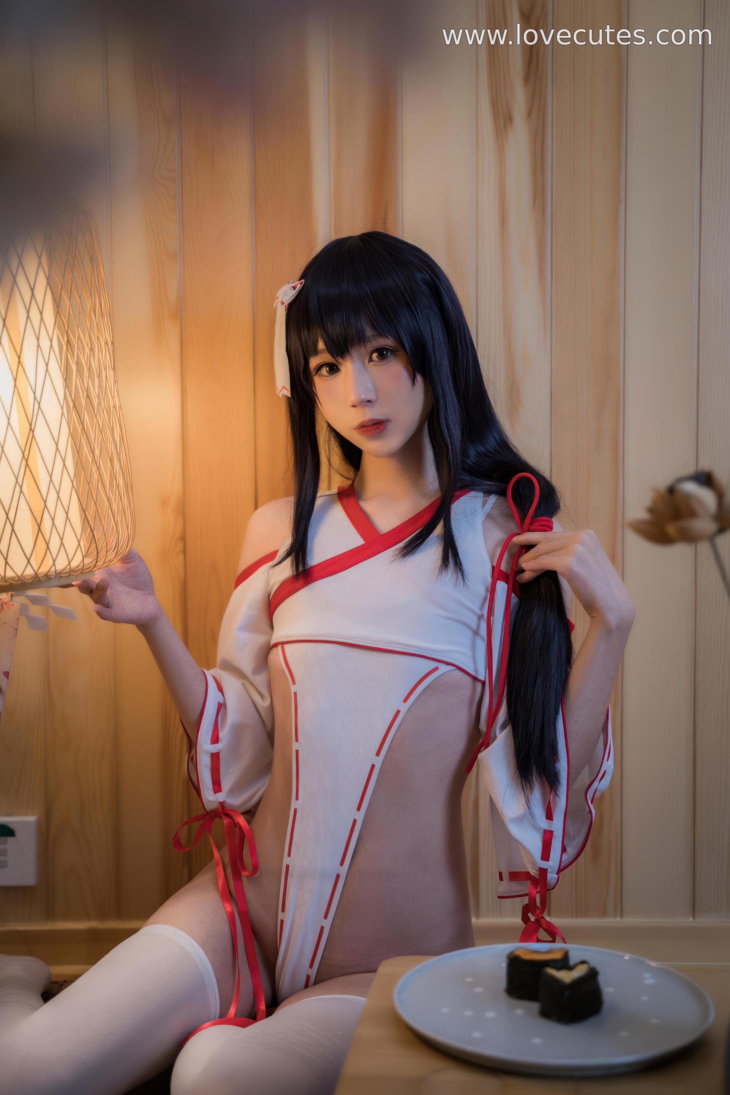 cosplay] 西園寺南歌 - 媽媽子巫女主題COS：日系巫女造型還原，展現媽媽子角色的溫柔與神秘感 30P