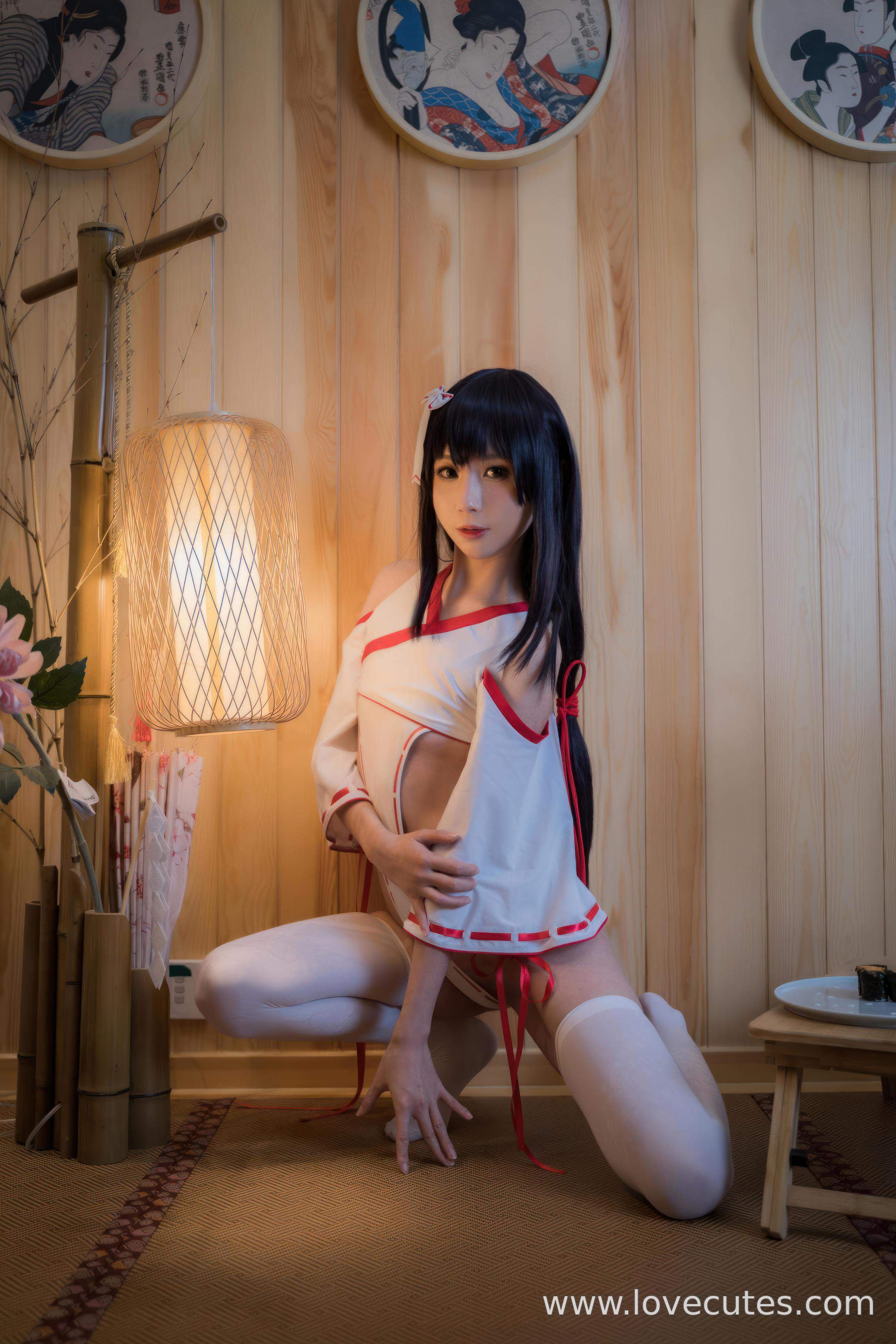 cosplay] 西園寺南歌 - 媽媽子巫女主題COS：日系巫女造型還原，展現媽媽子角色的溫柔與神秘感 30P