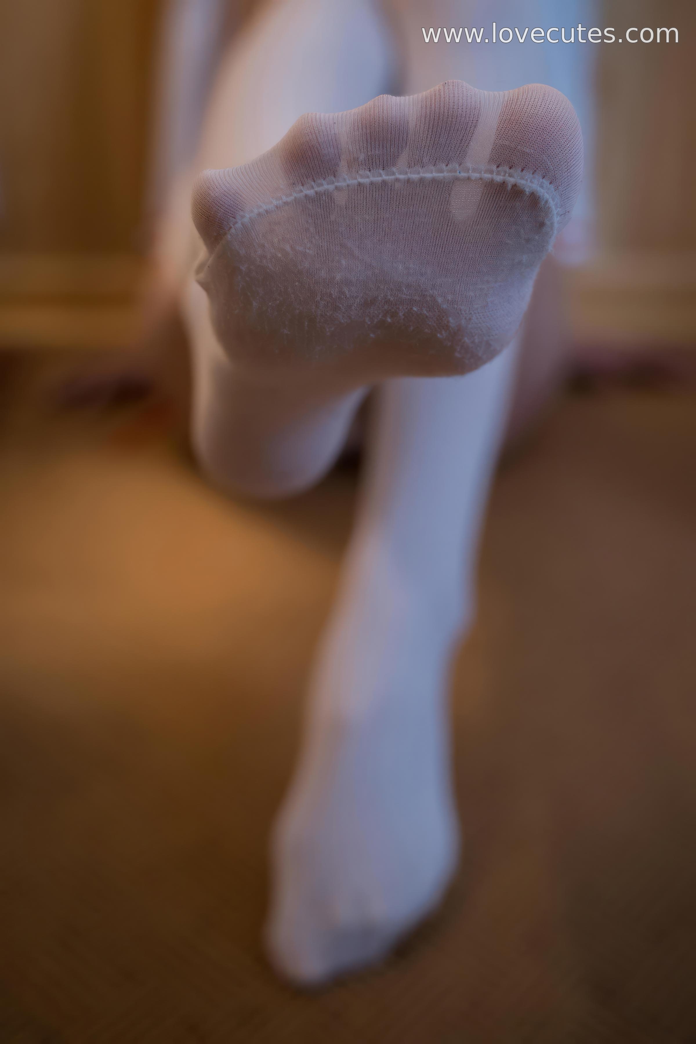 Cosplay] Nank歌 Nishi-enji - Momoko Miko Theme COS: Capturing the Gentle and Mysterious Essence of Momoko in 30P