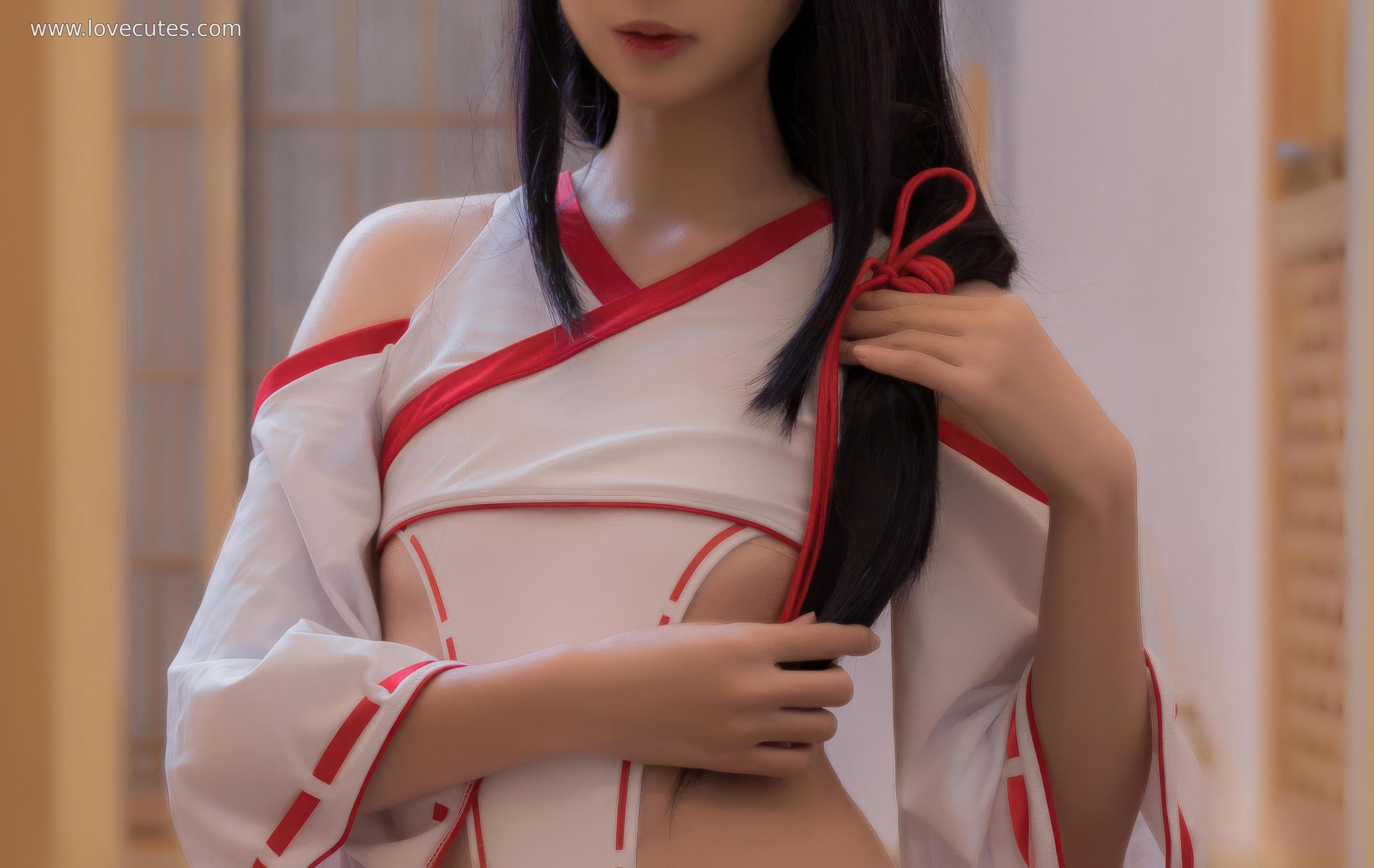 Cosplay] Nank歌 Nishi-enji - Momoko Miko Theme COS: Capturing the Gentle and Mysterious Essence of Momoko in 30P