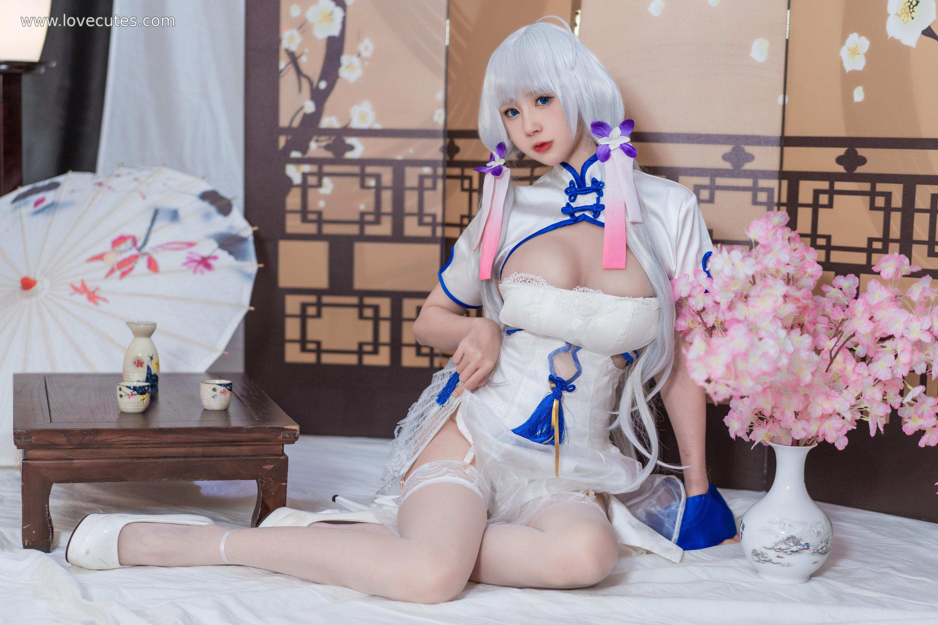 Cosplay] Nanka Nishinomiya - Azur Lane 'Shokaku' Qipao Style: A Fusion of Eastern Qipao and Kanmusu Character Showcasing Elegant and Sensual Visual Charm 24P