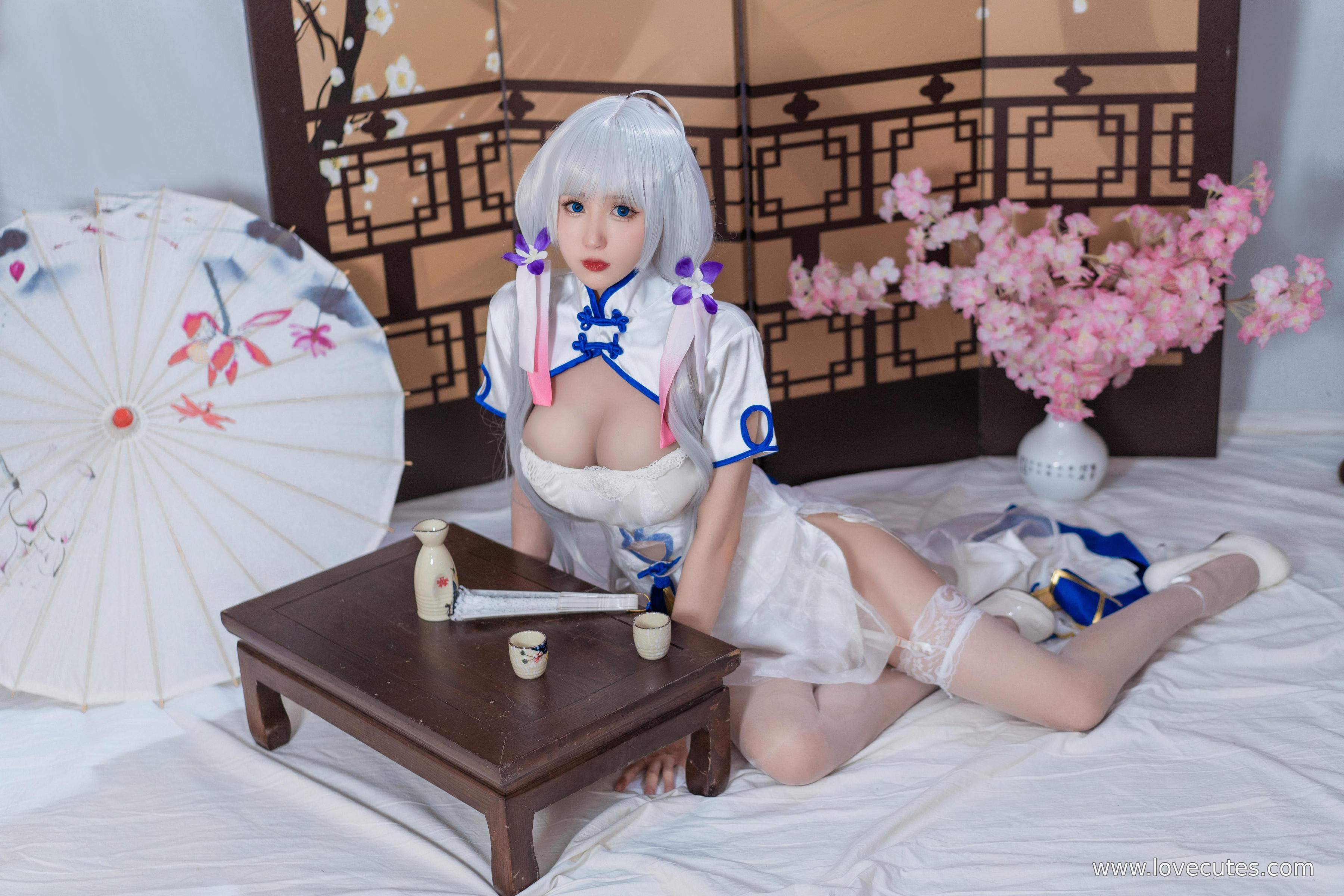 '[cosplay] Tây Viên Tự Nam Ca - Hình tượng 'Quang Huỳnh' trong tà áo dài: Sự hòa quyện giữa áo dài phương Đông và nhân vật hạm đội, thể hiện vẻ đẹp thanh lịch và quyến rũ 24P'