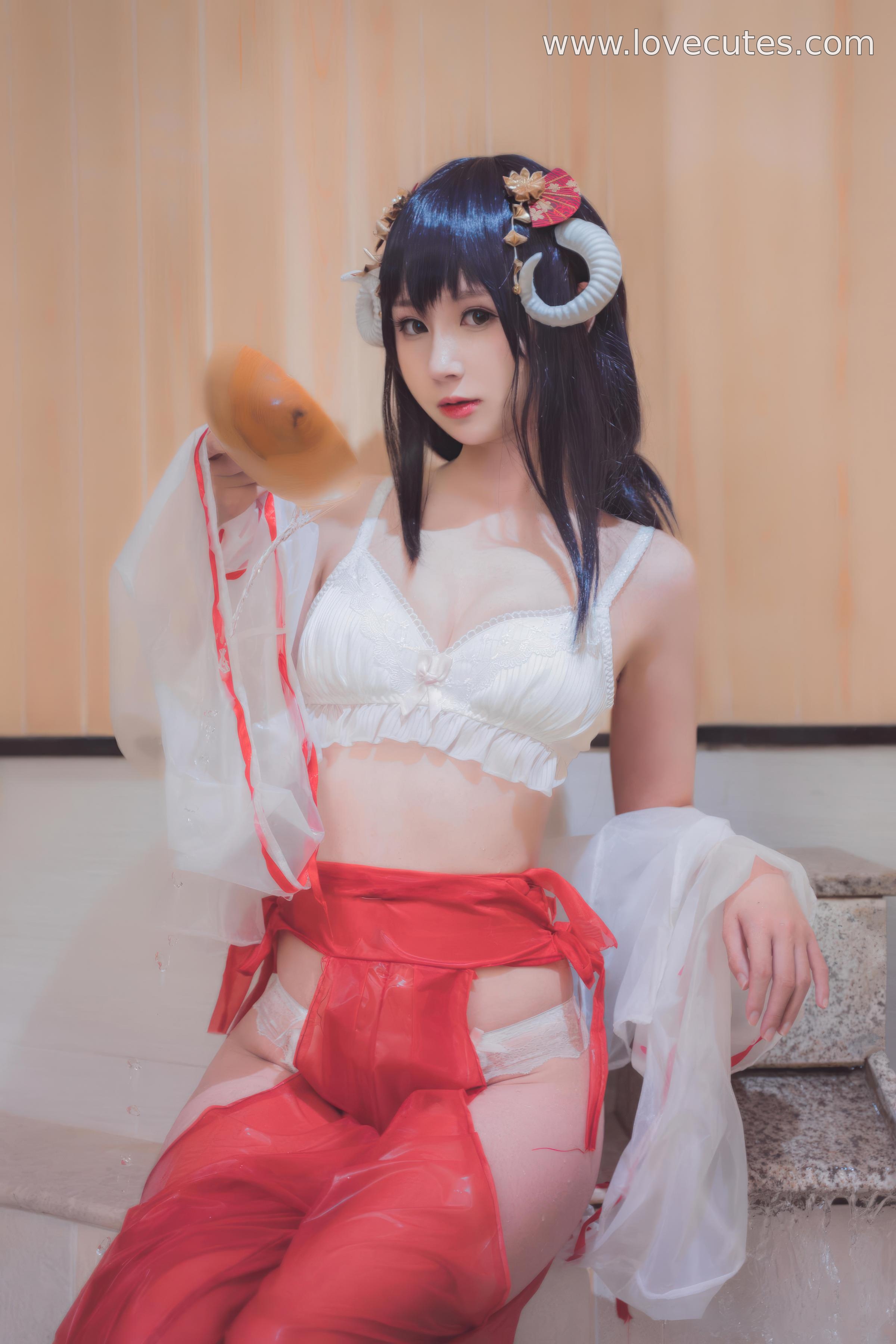 Cosplay] Nanka Nishinomiya - Transparent Miko Theme COS: A Blend of Lightweight Miko Attire and Sheer Materials Showcasing a Beautiful and Mysterious Visual Effect in Japanese Shrine Style 30P