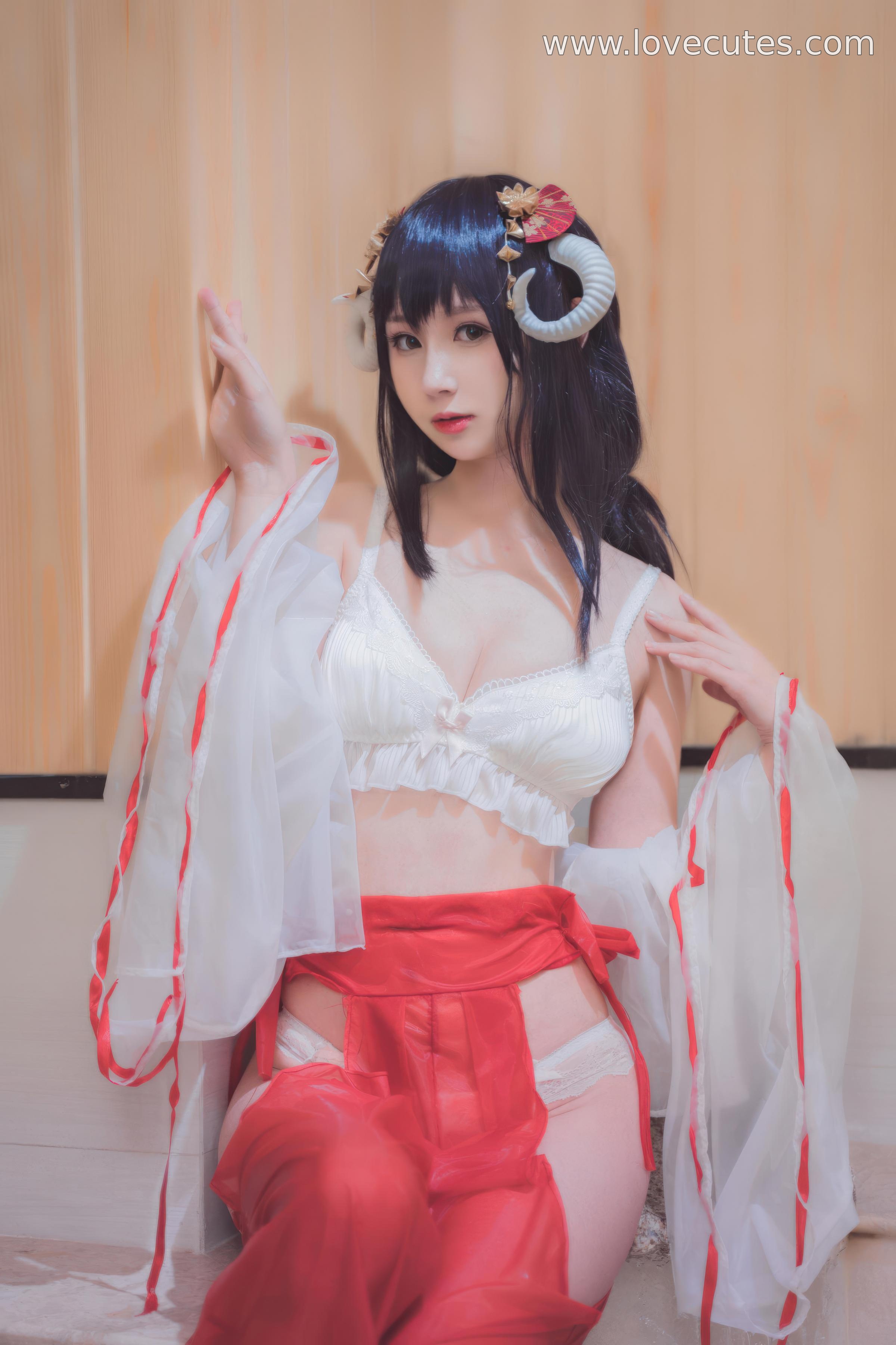 Cosplay] Nanka Nishinomiya - Transparent Miko Theme COS: A Blend of Lightweight Miko Attire and Sheer Materials Showcasing a Beautiful and Mysterious Visual Effect in Japanese Shrine Style 30P