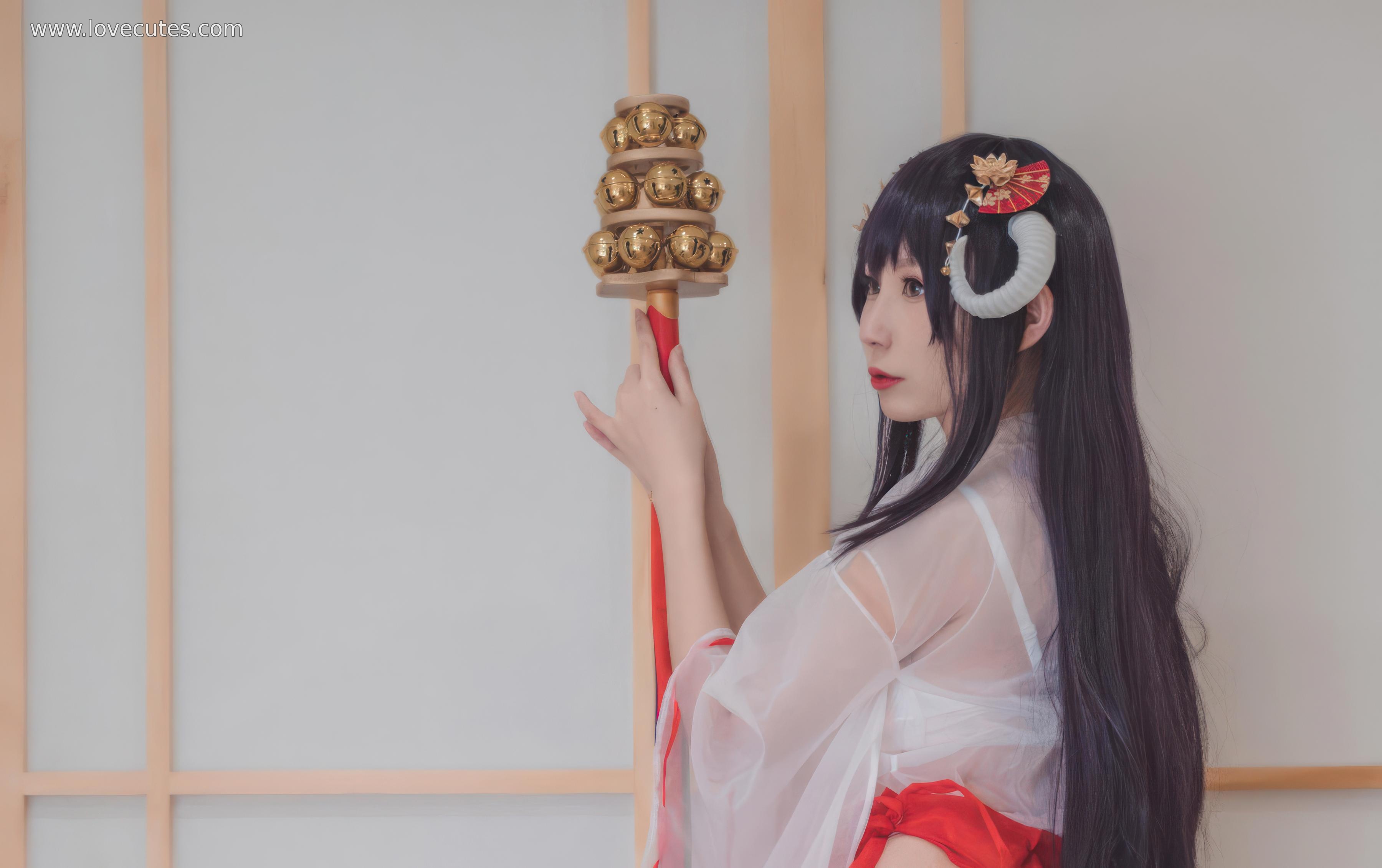 Cosplay] Nanka Nishinomiya - Transparent Miko Theme COS: A Blend of Lightweight Miko Attire and Sheer Materials Showcasing a Beautiful and Mysterious Visual Effect in Japanese Shrine Style 30P