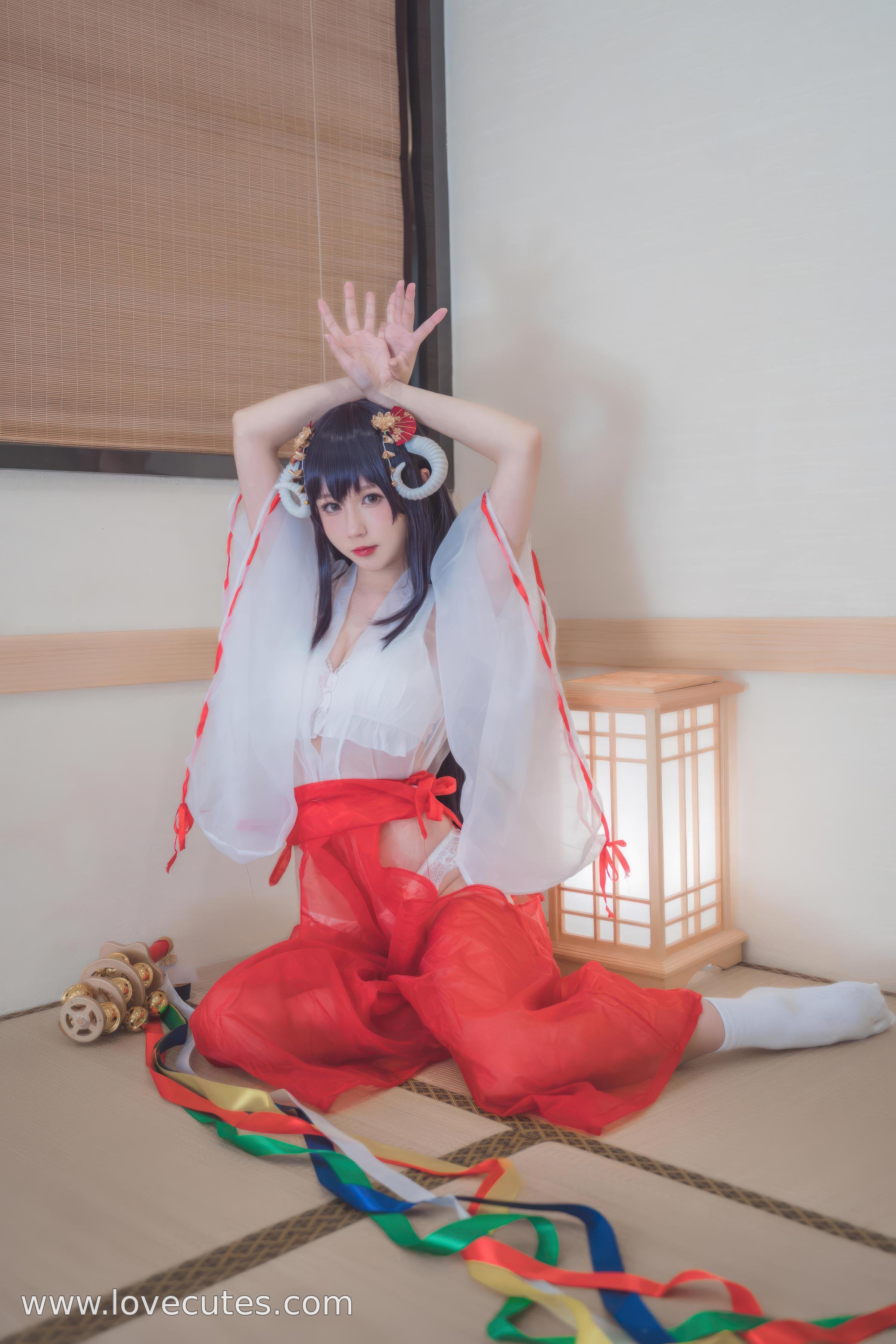 Cosplay] Nanka Nishinomiya - Transparent Miko Theme COS: A Blend of Lightweight Miko Attire and Sheer Materials Showcasing a Beautiful and Mysterious Visual Effect in Japanese Shrine Style 30P