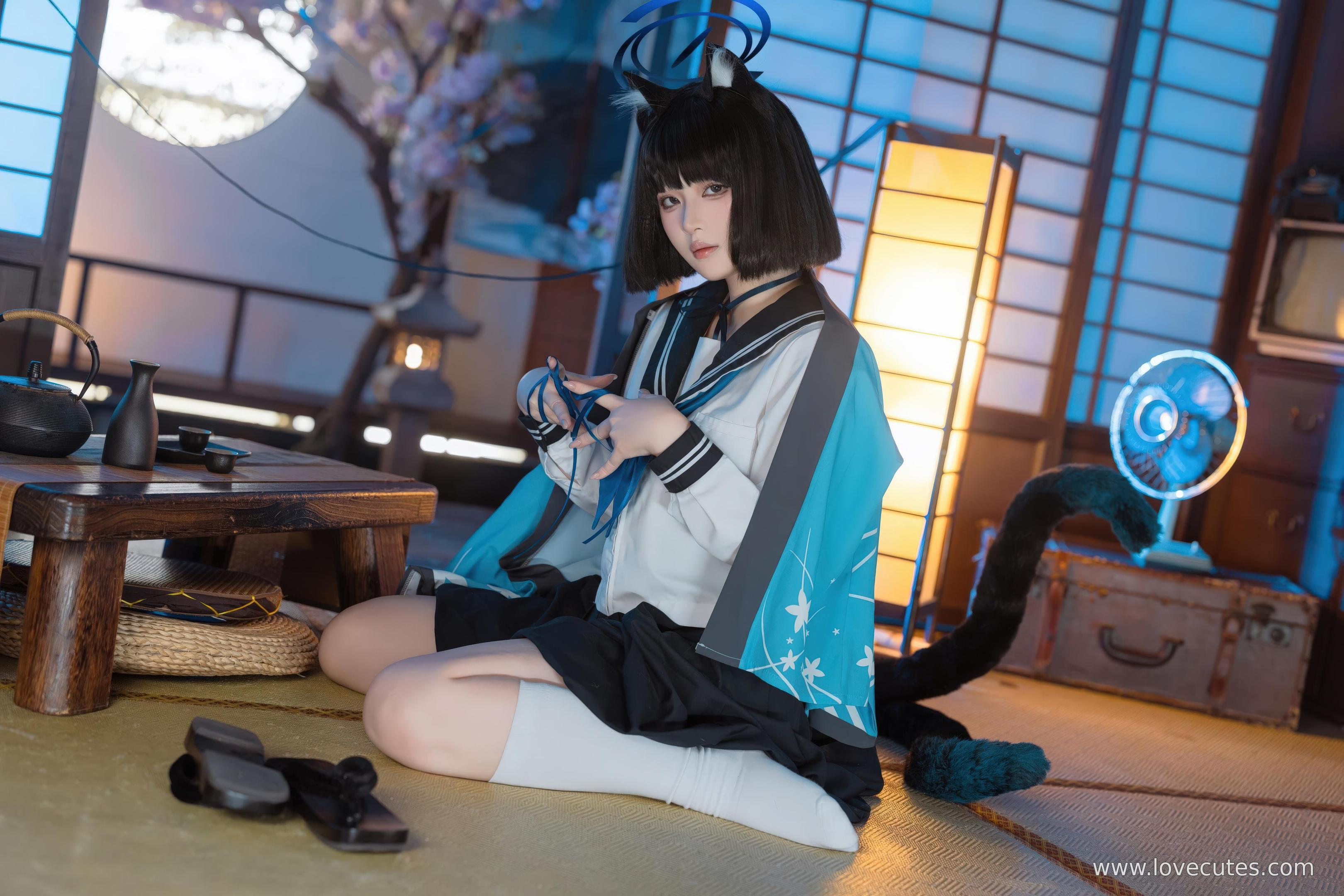 [cosplay] 屿鱼 - 蔚蓝档案 桐生桔梗：学院制服风格的角色还原 清冷气质与身材线条并重呈现 53P