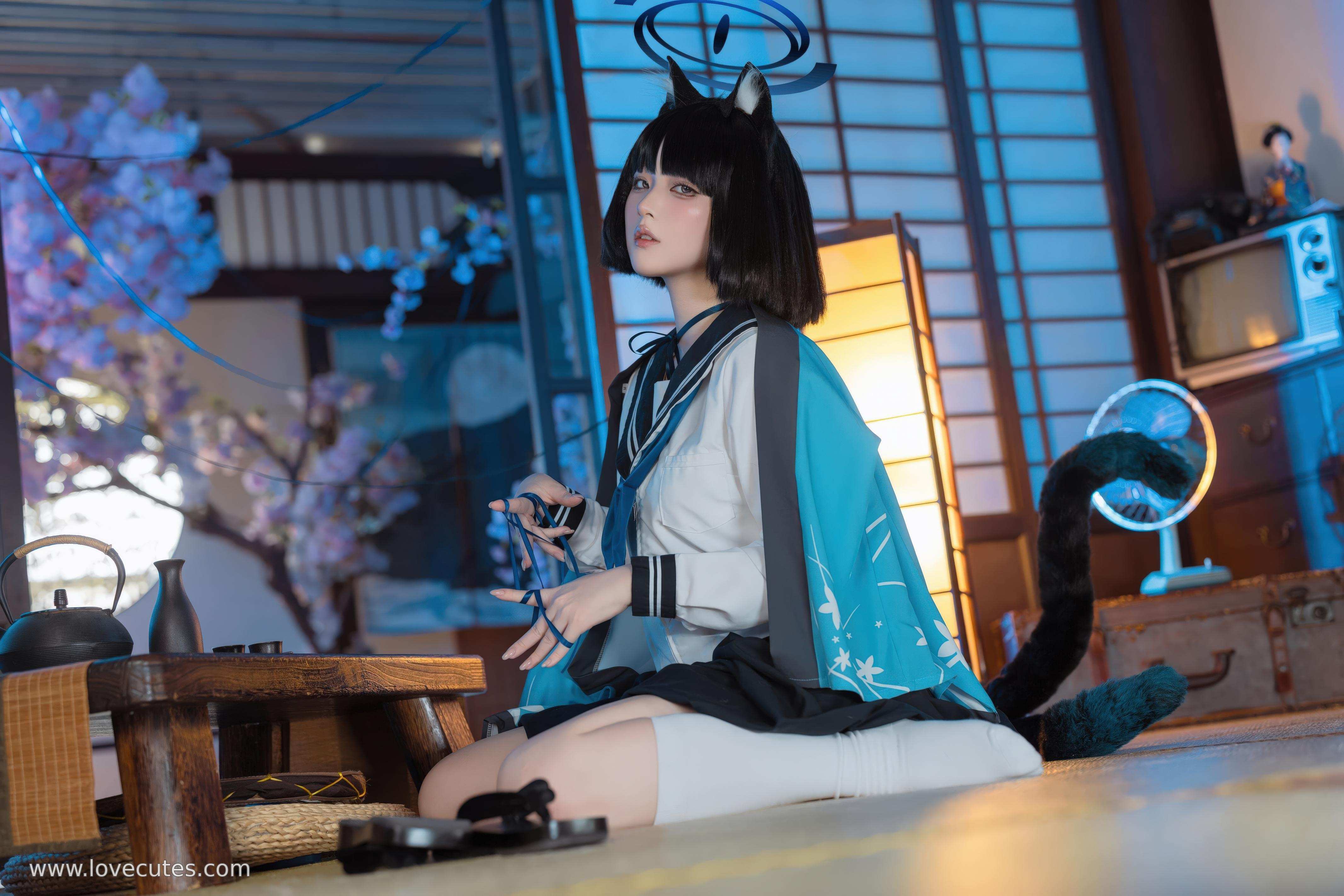 [cosplay] 屿鱼 - 蔚蓝档案 桐生桔梗：学院制服风格的角色还原 清冷气质与身材线条并重呈现 53P