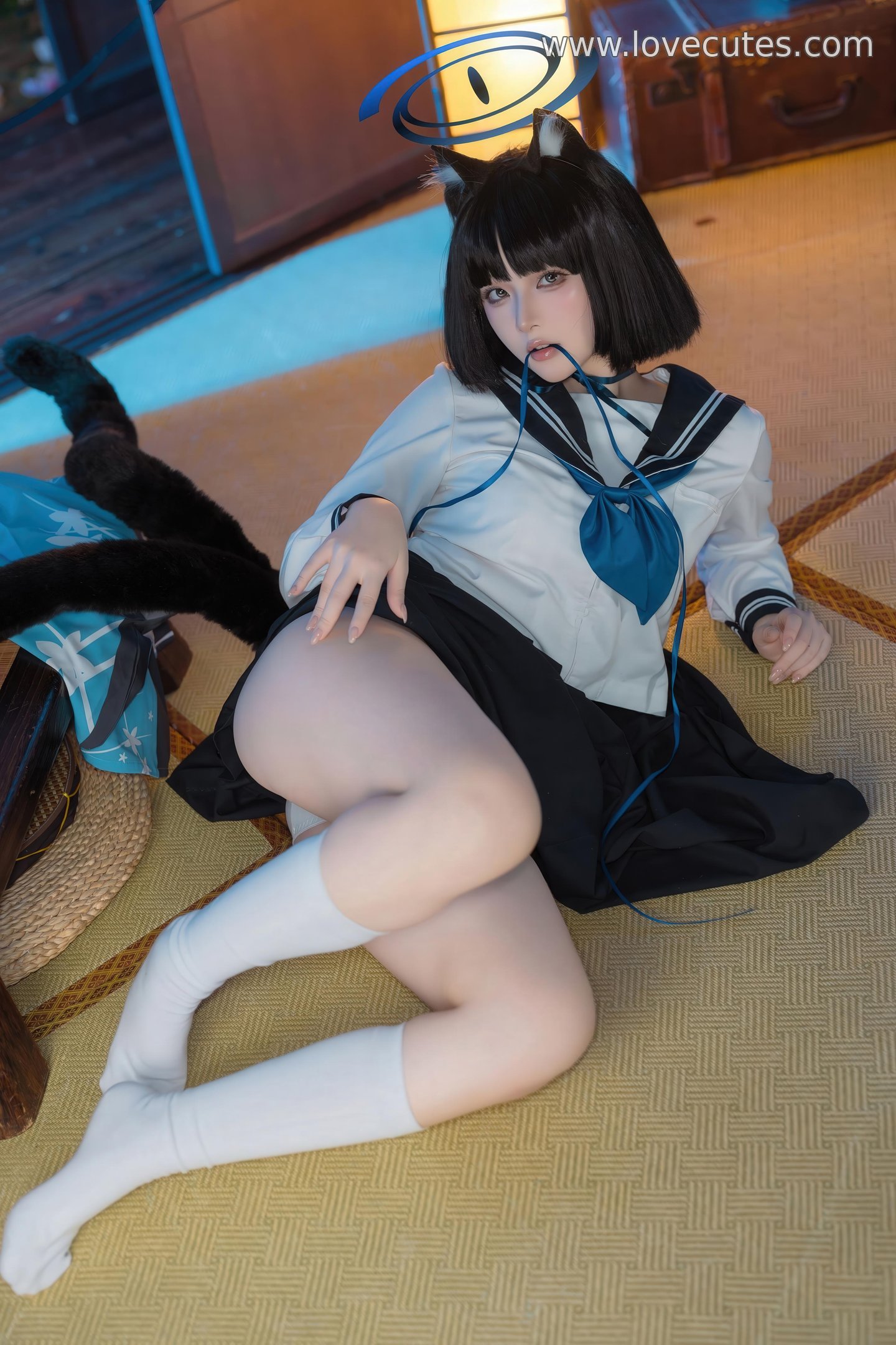 [cosplay] 屿鱼 - 蔚蓝档案 桐生桔梗：学院制服风格的角色还原 清冷气质与身材线条并重呈现 53P