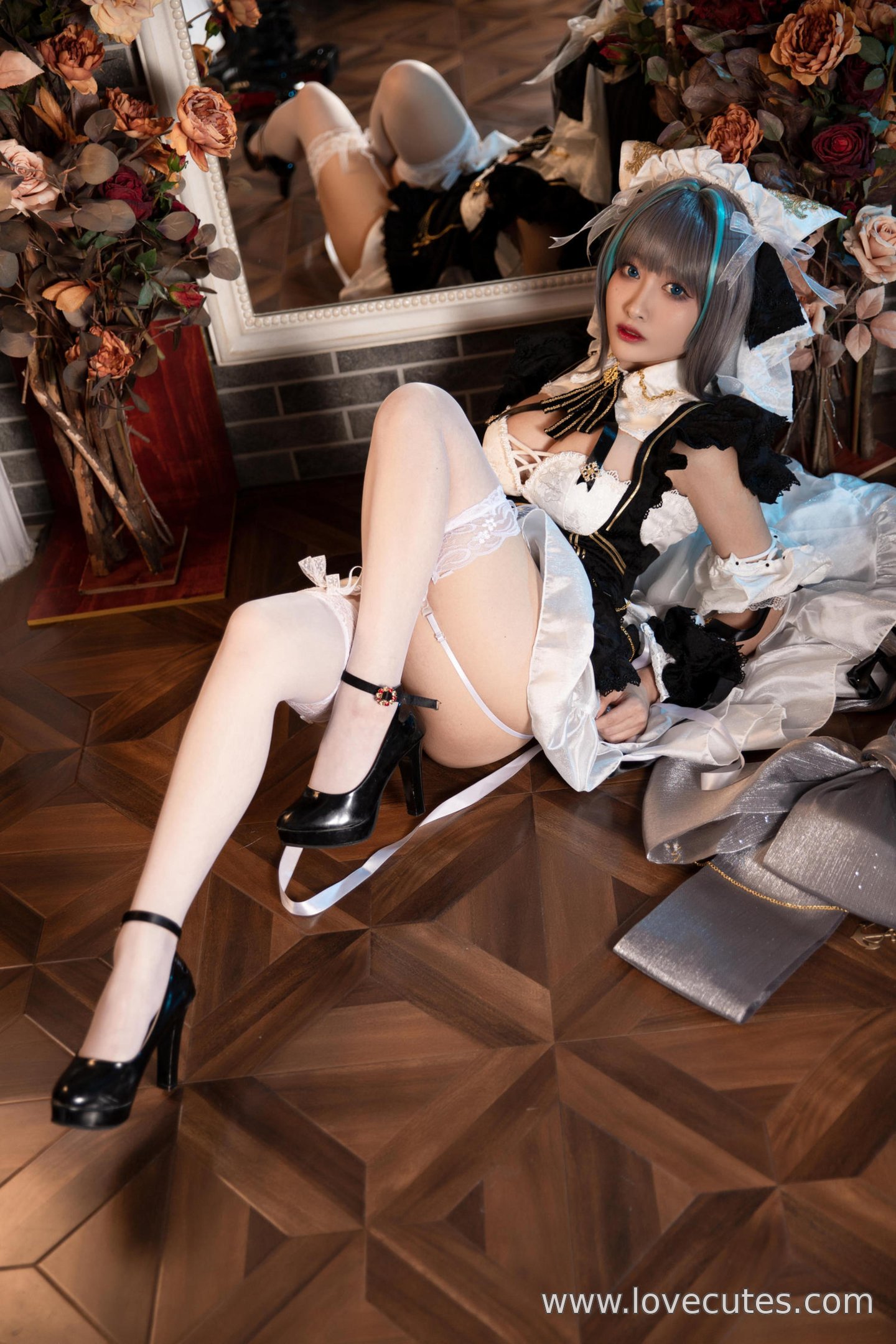 '[cosplay] 洛璃 LoLiSAMA - cos Chai Quận: Thực Tế Bích Lam Hàng Tuyến Mèo Nữ Tai Thú, Trang Phục Rách, Tất Trắng, Ngực Khủng, Mông Đẹp, Kích Thích Tột Độ 67P'