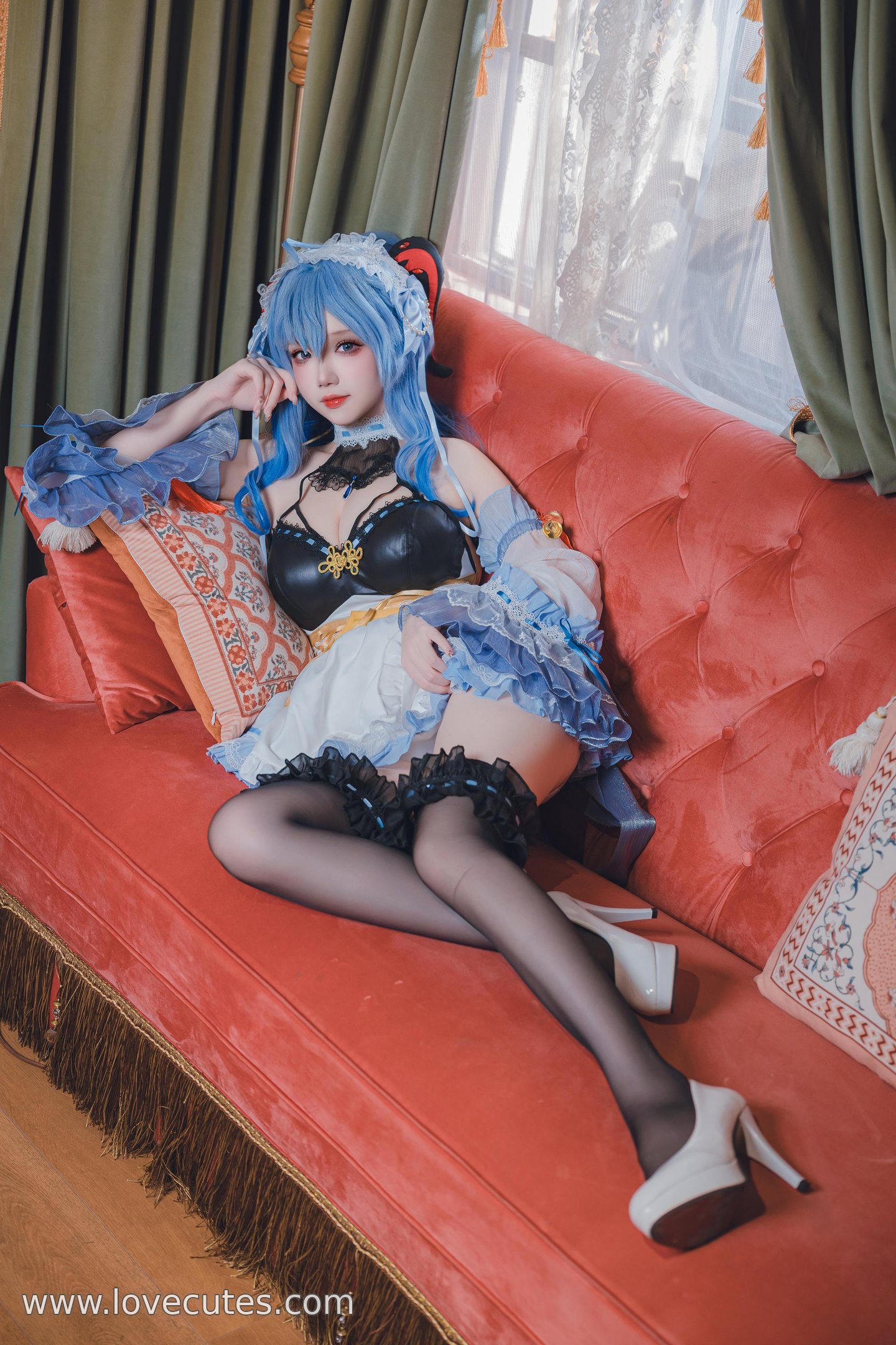 costume play] 雪晴Astra - 甘雨メイド：黒ストッキングのメイドスタイル、優しさとセクシーさの共存 31P1V