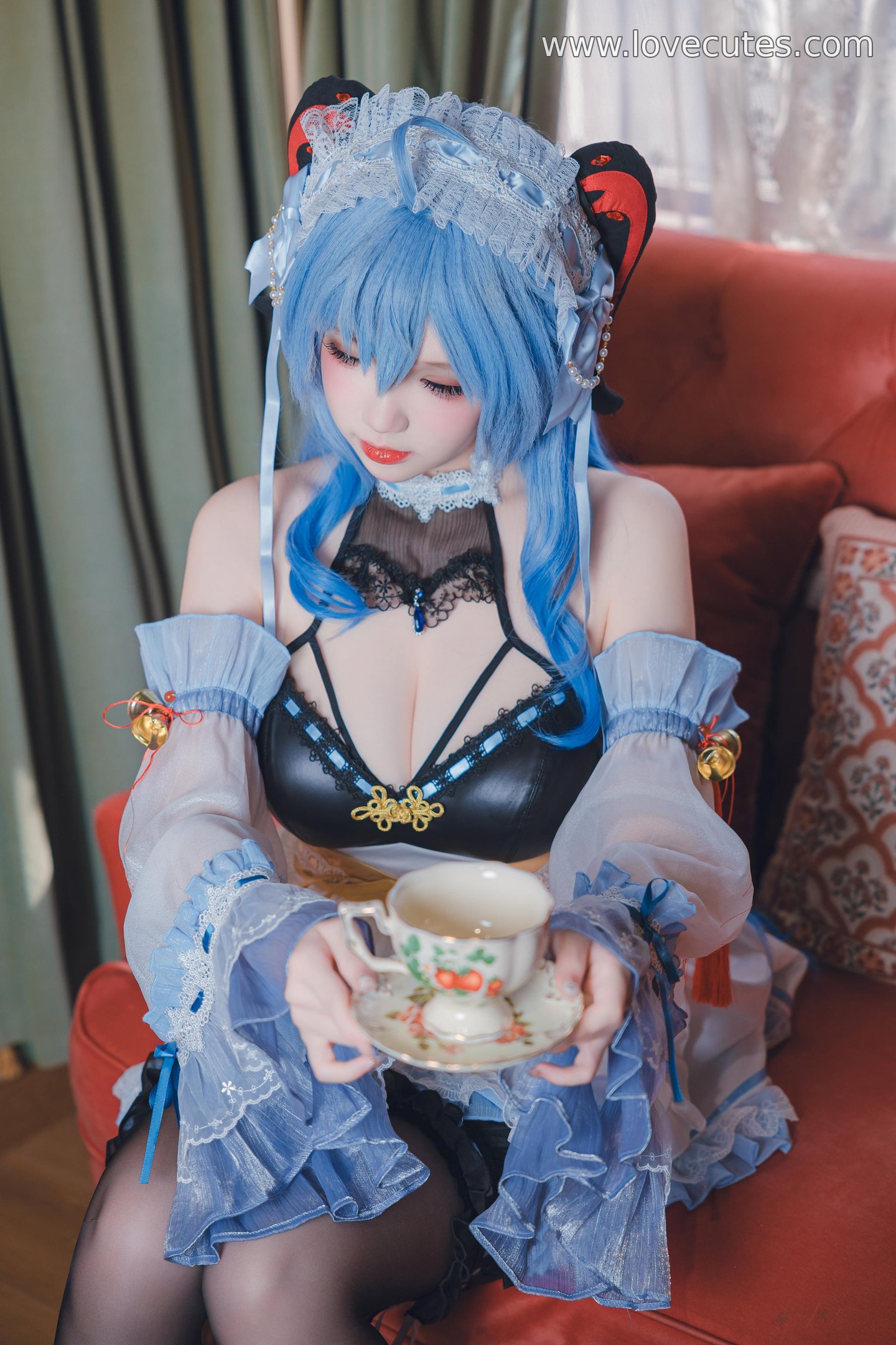 cosplay] 雪晴Astra - 甘雨女僕：黑絲女僕造型的角色還原，溫柔與性感並存的私房風格 31P1V