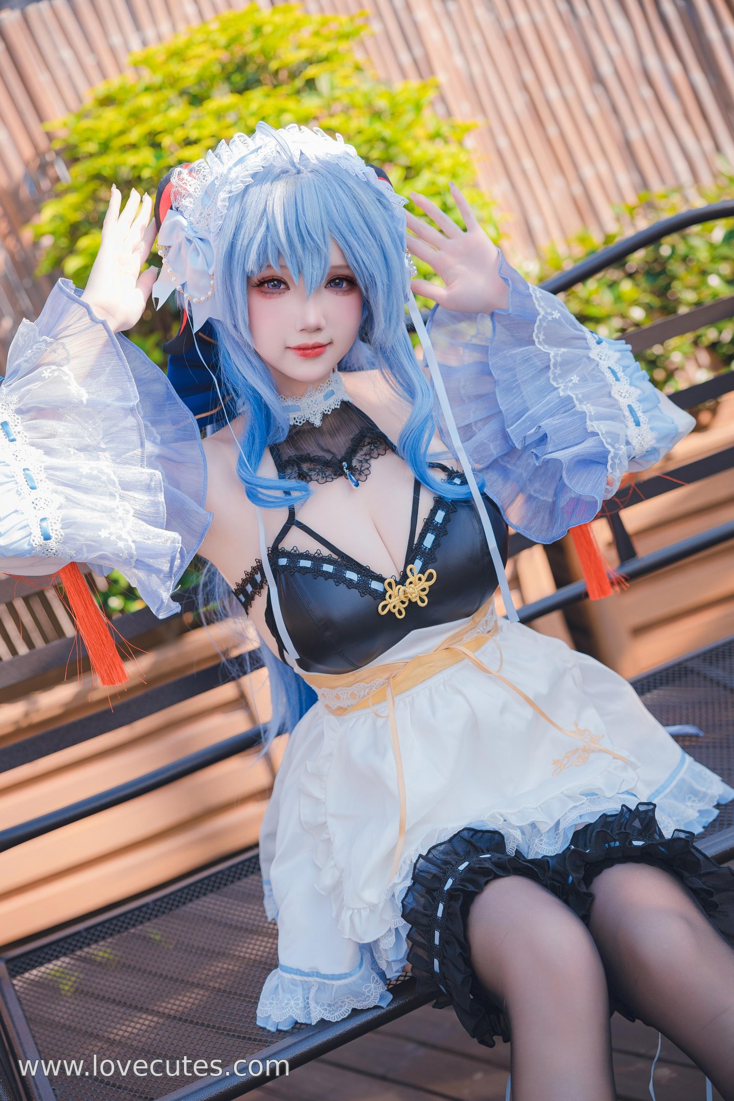 costume] Tuyết Tình Astra - Người Hầu Ganyu: Tái Hiện Phong Cách Nữ Hầu Đen, Sự Kết Hợp Giữa Dịu Dàng và Gợi Cảm 31P1V