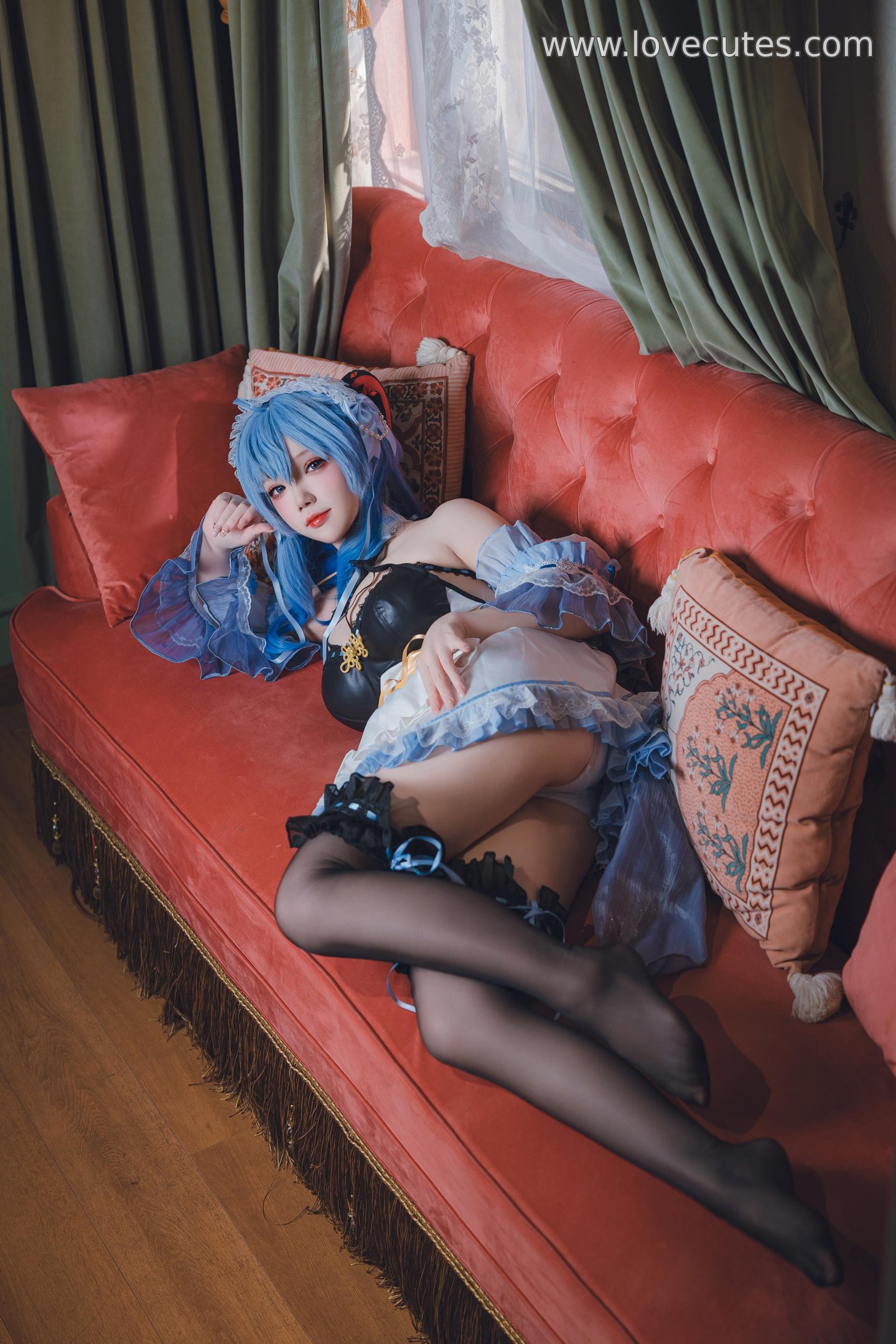 costume] Tuyết Tình Astra - Người Hầu Ganyu: Tái Hiện Phong Cách Nữ Hầu Đen, Sự Kết Hợp Giữa Dịu Dàng và Gợi Cảm 31P1V