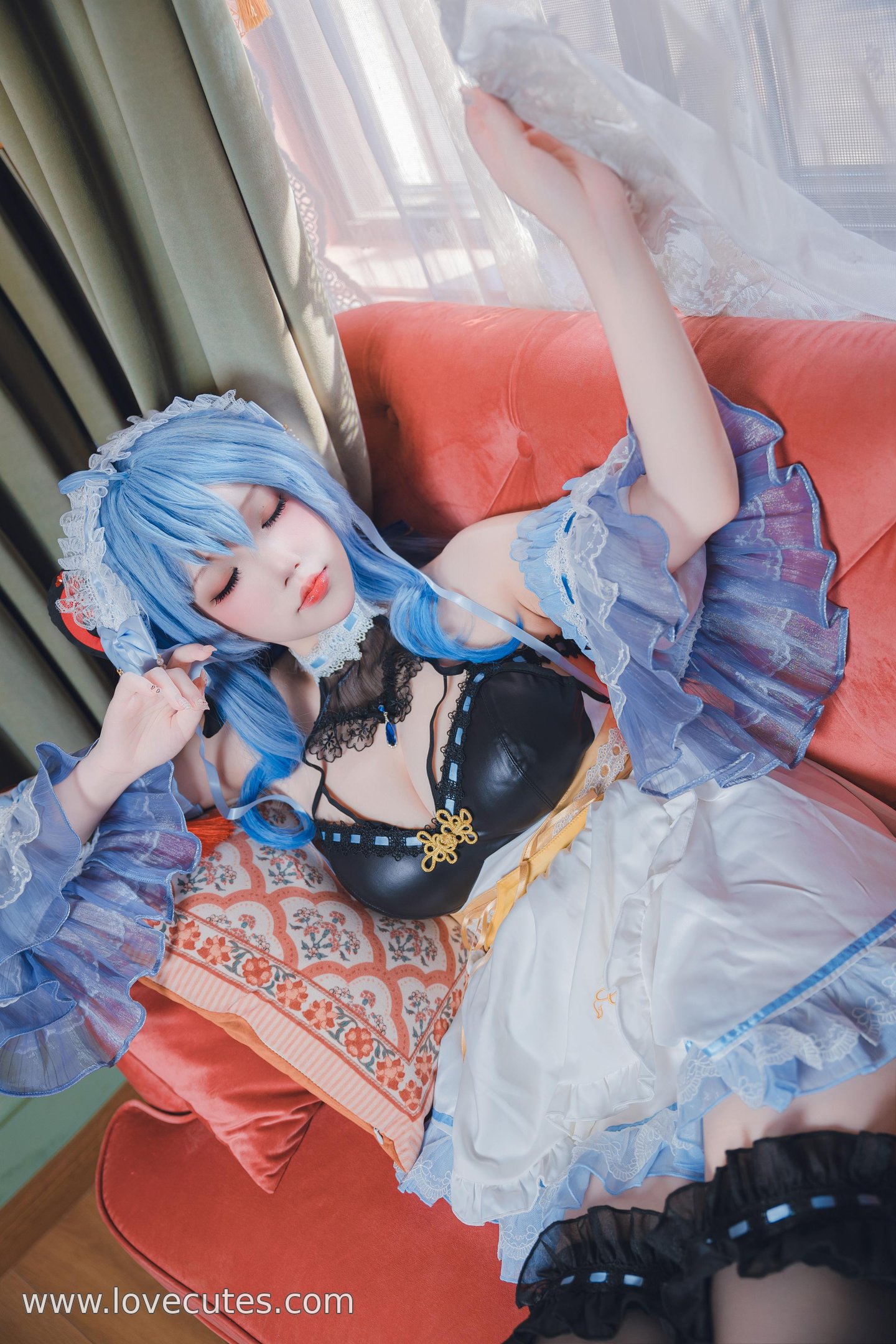 costume] Tuyết Tình Astra - Người Hầu Ganyu: Tái Hiện Phong Cách Nữ Hầu Đen, Sự Kết Hợp Giữa Dịu Dàng và Gợi Cảm 31P1V