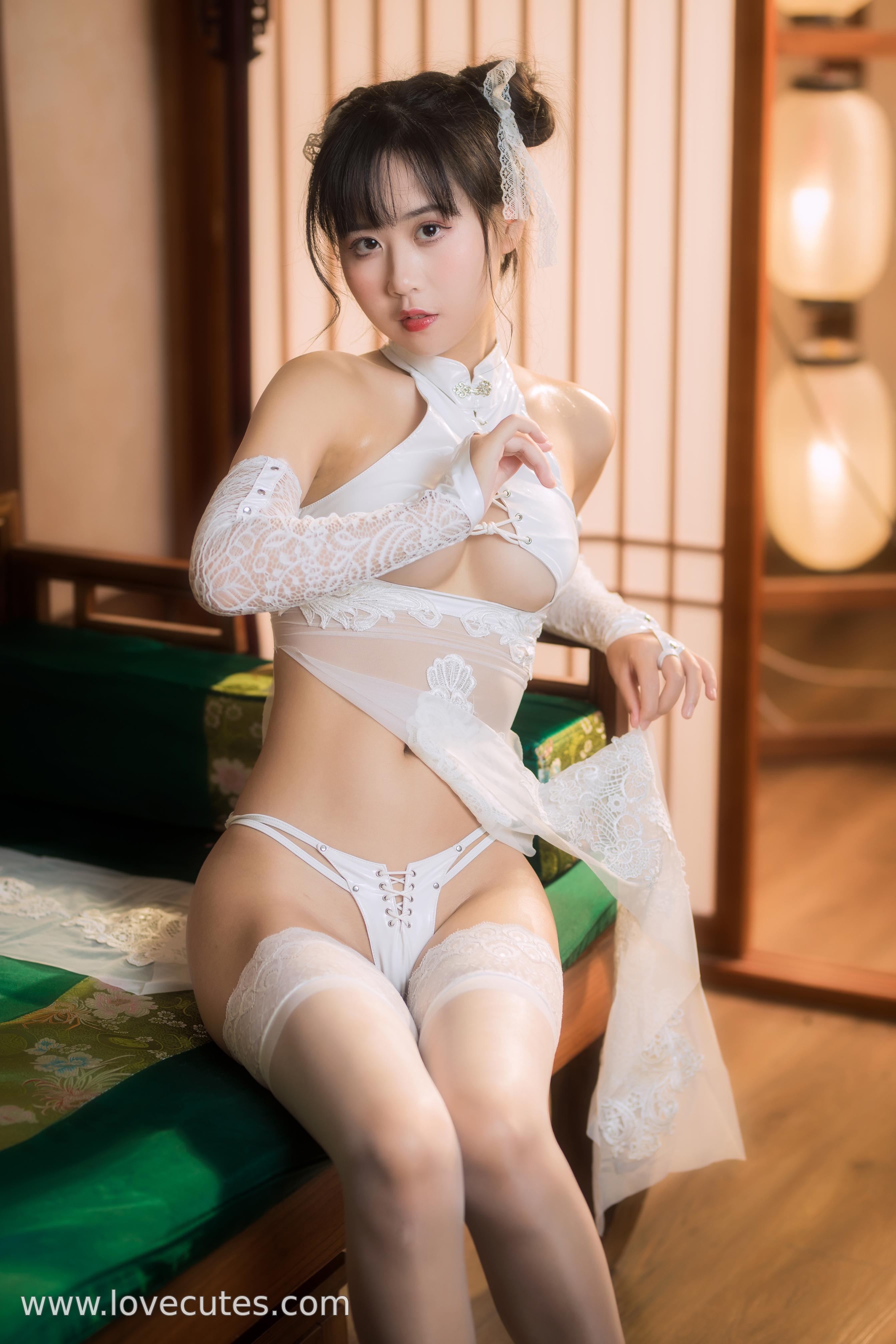 '[cosplay] 萌芽儿o0 - 靡烟: Sự Kết Hợp Giữa Giày Cao Gót và Vớ Lưới Trong Một Tạo Hình Độc Đáo, Biểu Thị Sự Quyến Rũ Lạnh Lùng Dưới Không Gian Khói 30P'