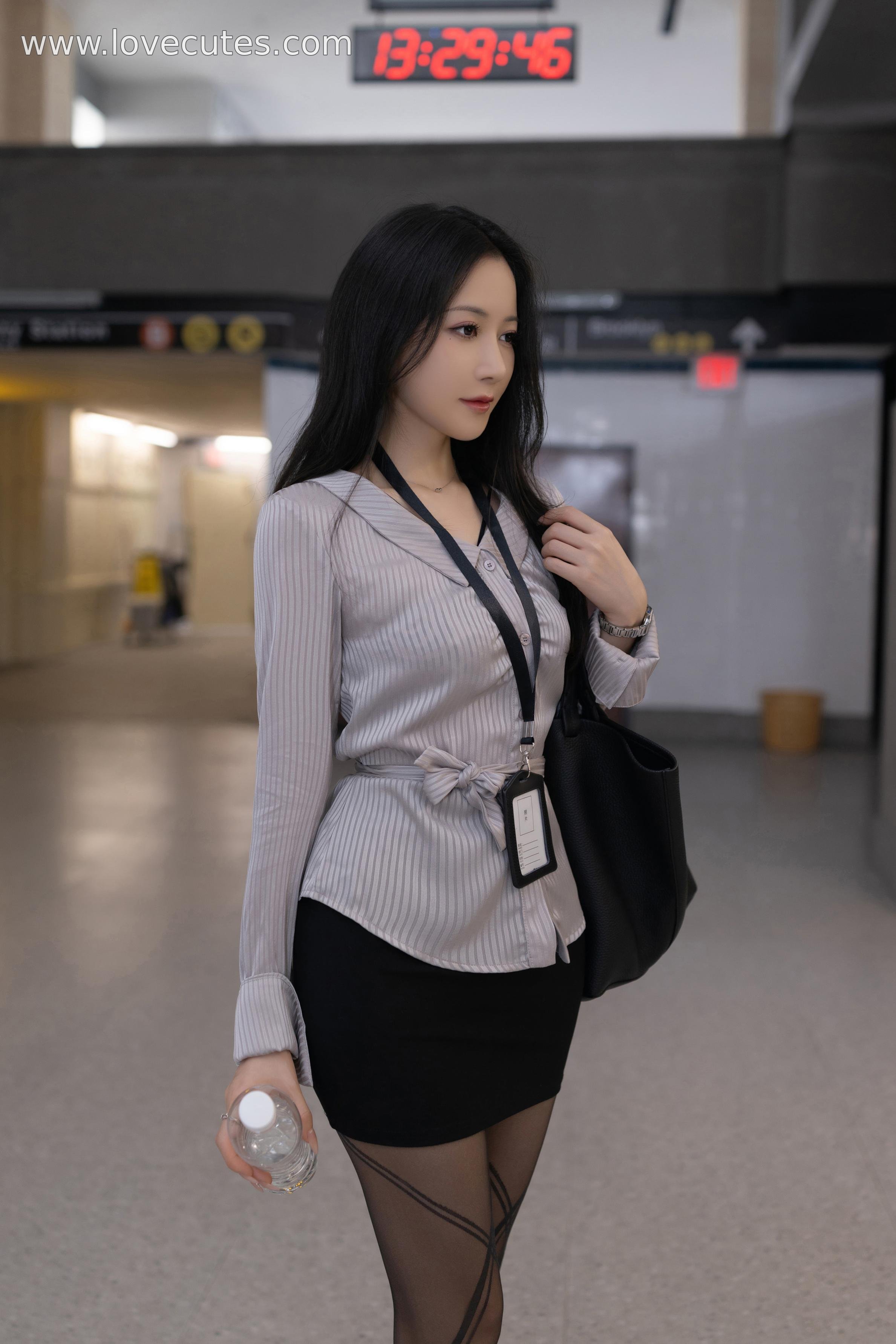モデル] 魚卵フィッシュ - 催眠地下鉄：地下鉄シーン＋制服要素 ブラックストッキングとヒョウ柄のアクセント 反差が魅力的な雰囲気 120P