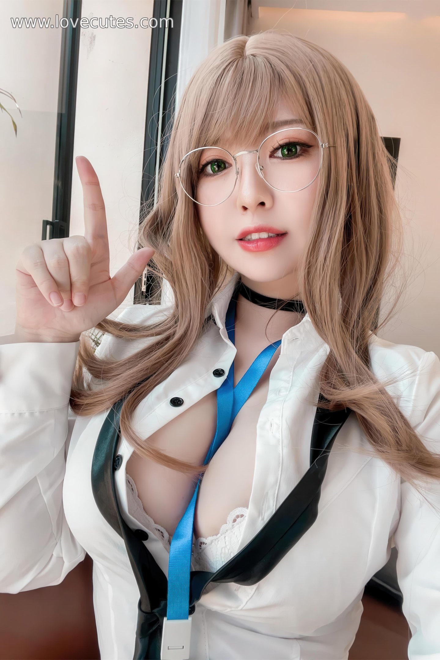 Ban Ban Zi NIKKE Emma Secretary Cosplay 76P