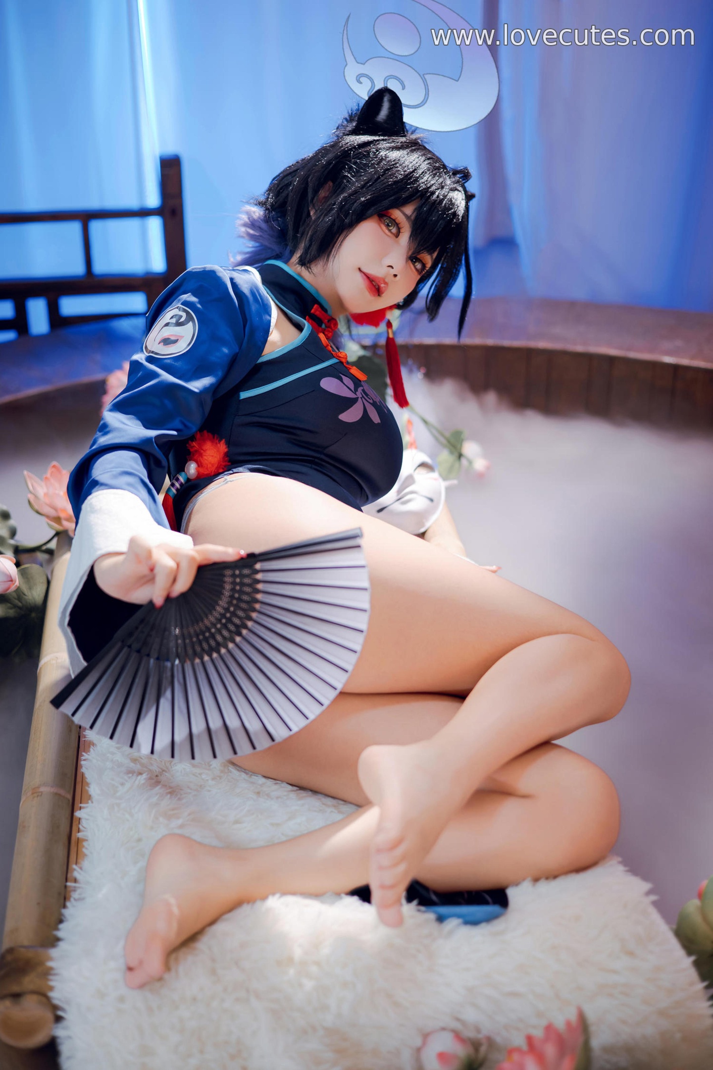 Cosplay] Is It a Bear Cub? - Tsukihara Kaguya: Traditional Qipao + Ancient Costume Vibe, Alluring Gaze and Poses, Impeccable Details, 55P