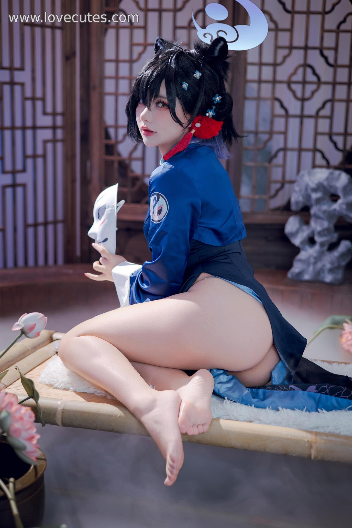 Cosplay] Is It a Bear Cub? - Tsukihara Kaguya: Traditional Qipao + Ancient Costume Vibe, Alluring Gaze and Poses, Impeccable Details, 55P