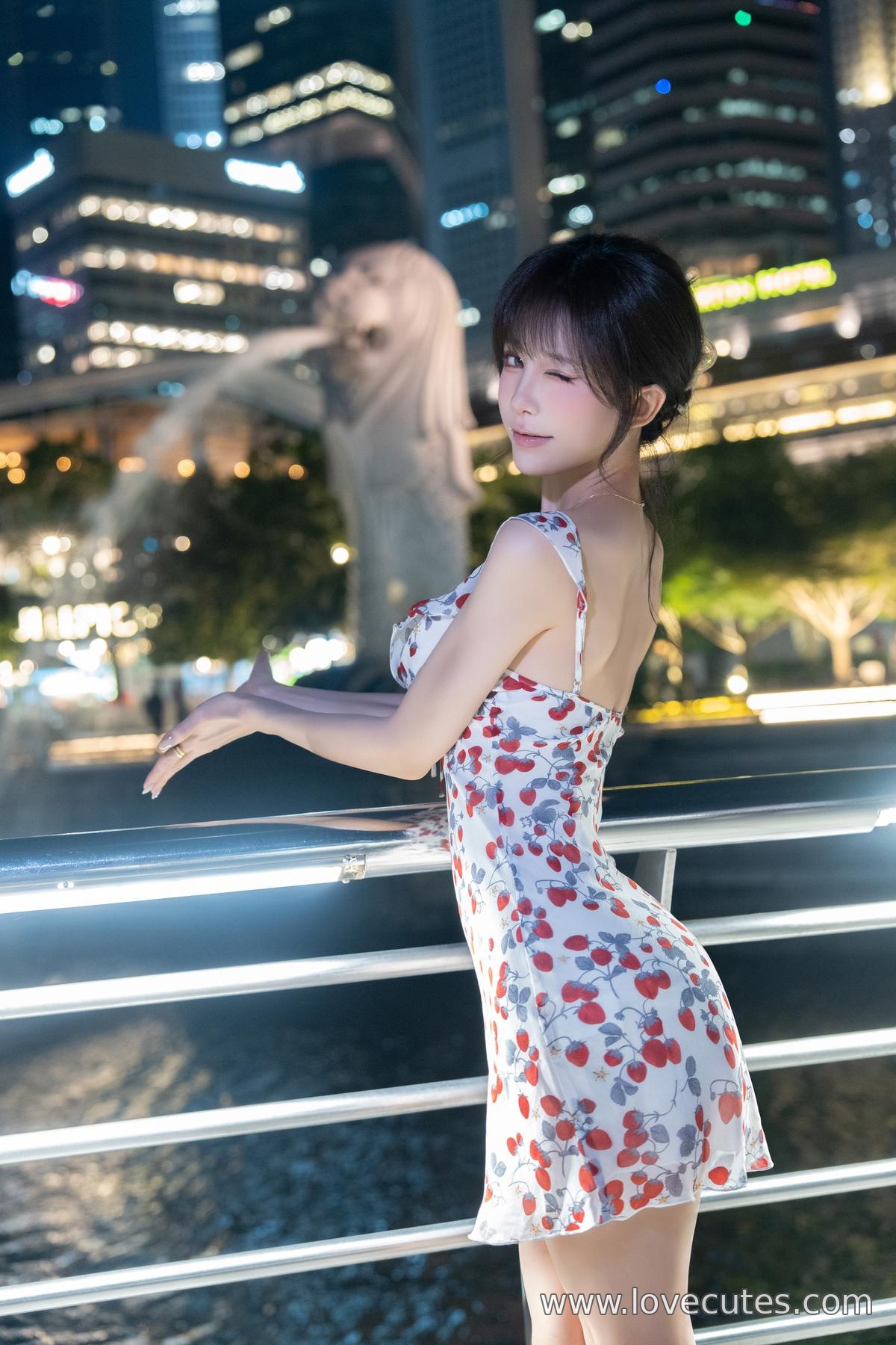 Model] Shui Miao Aqua - Singapore Night Shoot: Captivating Cityscapes with Neon Lights & Street Vibes, Clean & Engaging Shots, 12P