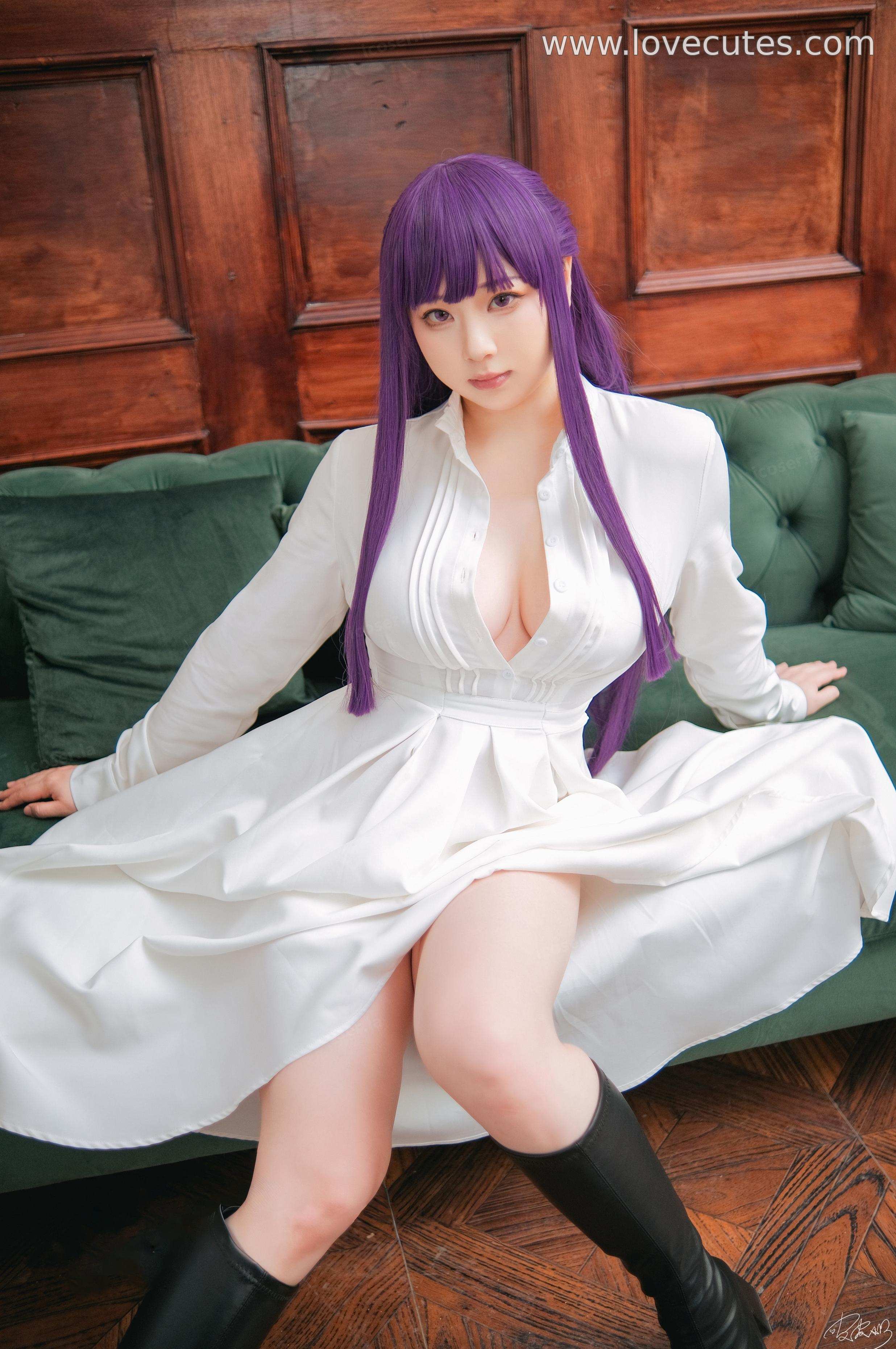 costume play] 皮皮奶 - 菲倫：葬送的芙莉蓮中菲倫角色造型還原 法師服裝與沉靜氣質呈現 簡潔場景突出角色神態與氛圍表現 62P