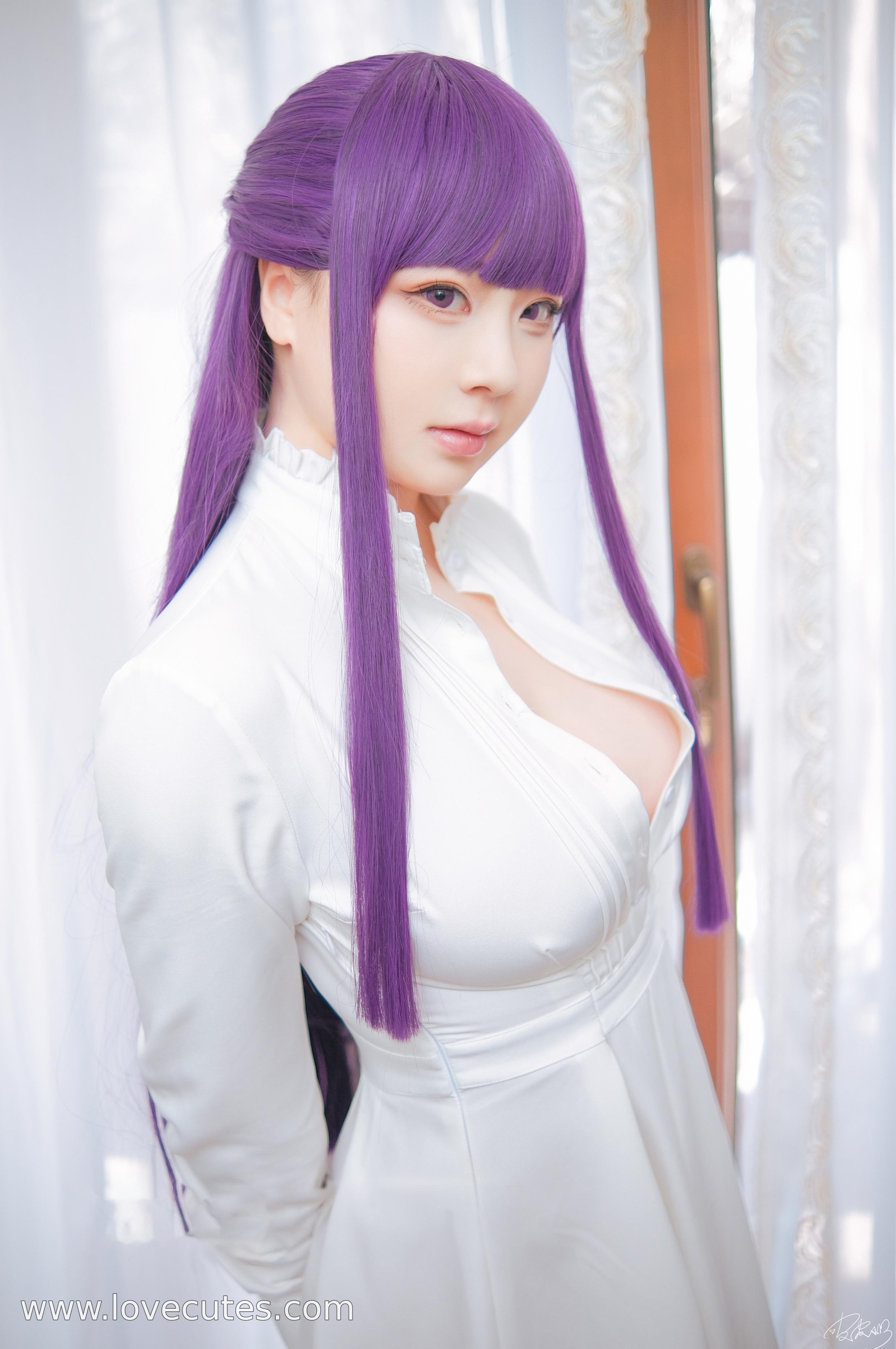 Cosplay] Pipi Nai - Filen: Reviving the Character of Filen from the Buried Frelian with Mage Costume and Serene Aura, Featuring 62 Pages of Character Expressions and Atmosphere