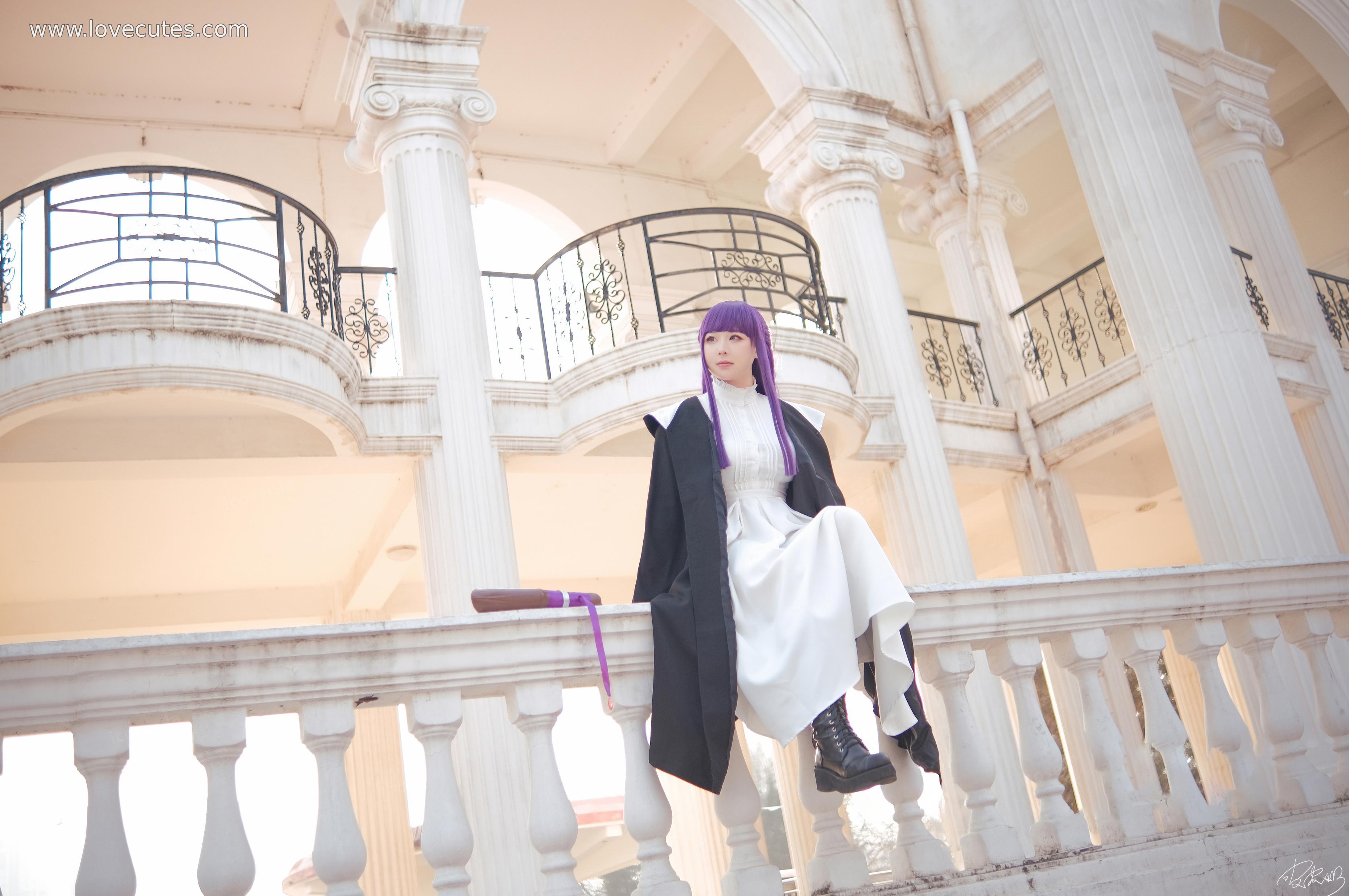 Cosplay] Pipi Nai - Filen: Reviving the Character of Filen from the Buried Frelian with Mage Costume and Serene Aura, Featuring 62 Pages of Character Expressions and Atmosphere