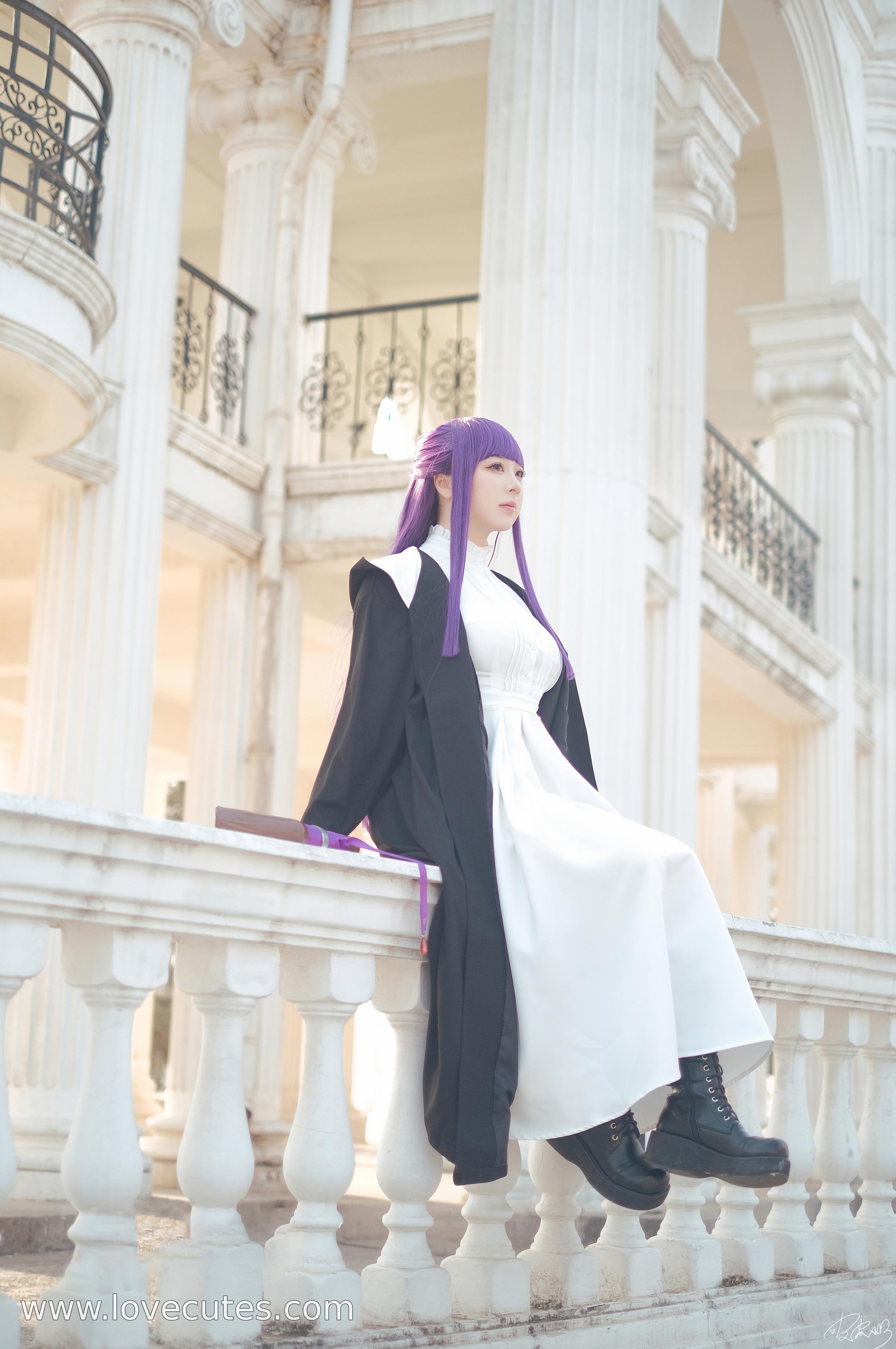 Cosplay] Pipi Nai - Filen: Reviving the Character of Filen from the Buried Frelian with Mage Costume and Serene Aura, Featuring 62 Pages of Character Expressions and Atmosphere