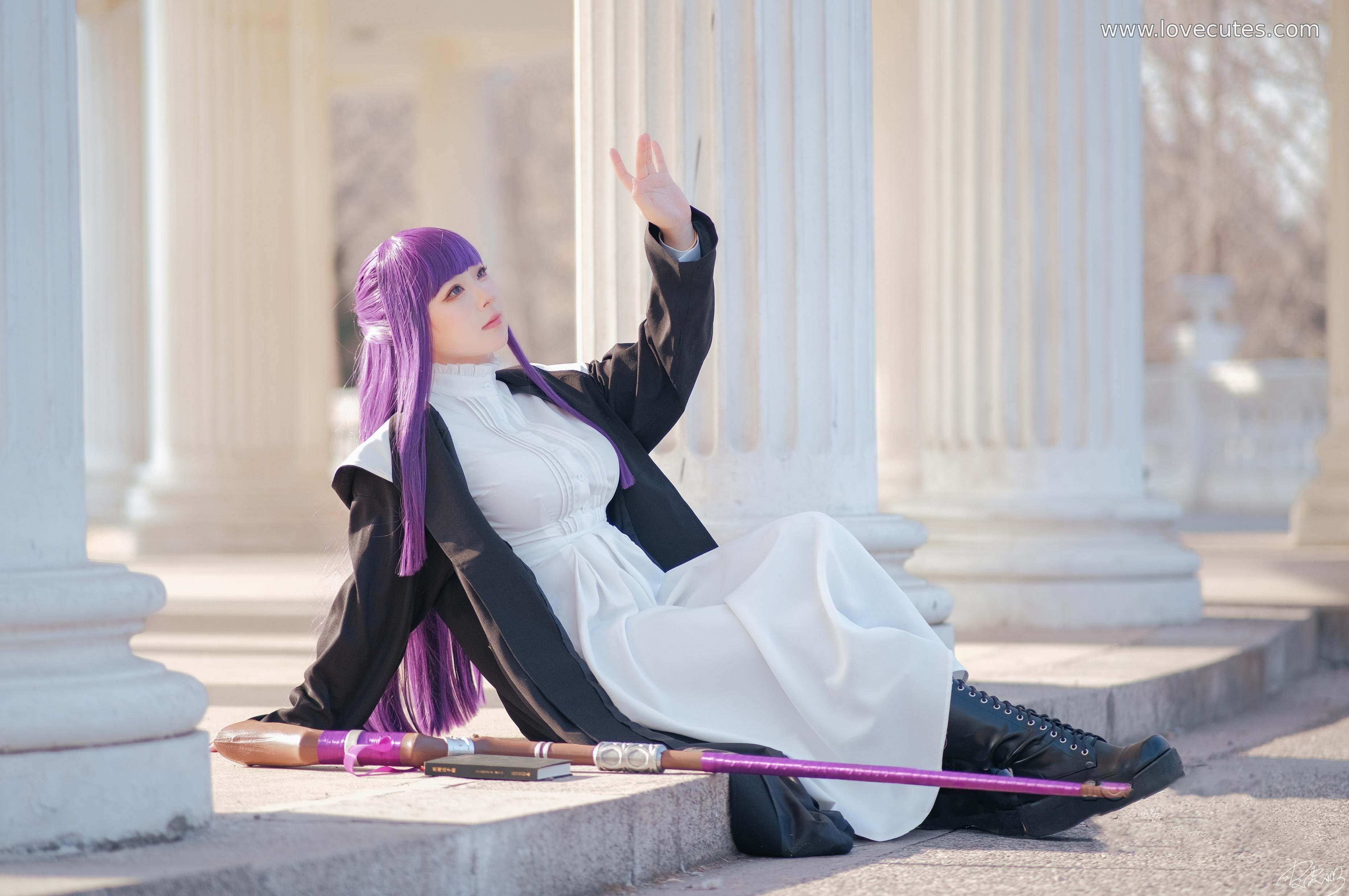 Cosplay] Pipi Nai - Filen: Reviving the Character of Filen from the Buried Frelian with Mage Costume and Serene Aura, Featuring 62 Pages of Character Expressions and Atmosphere