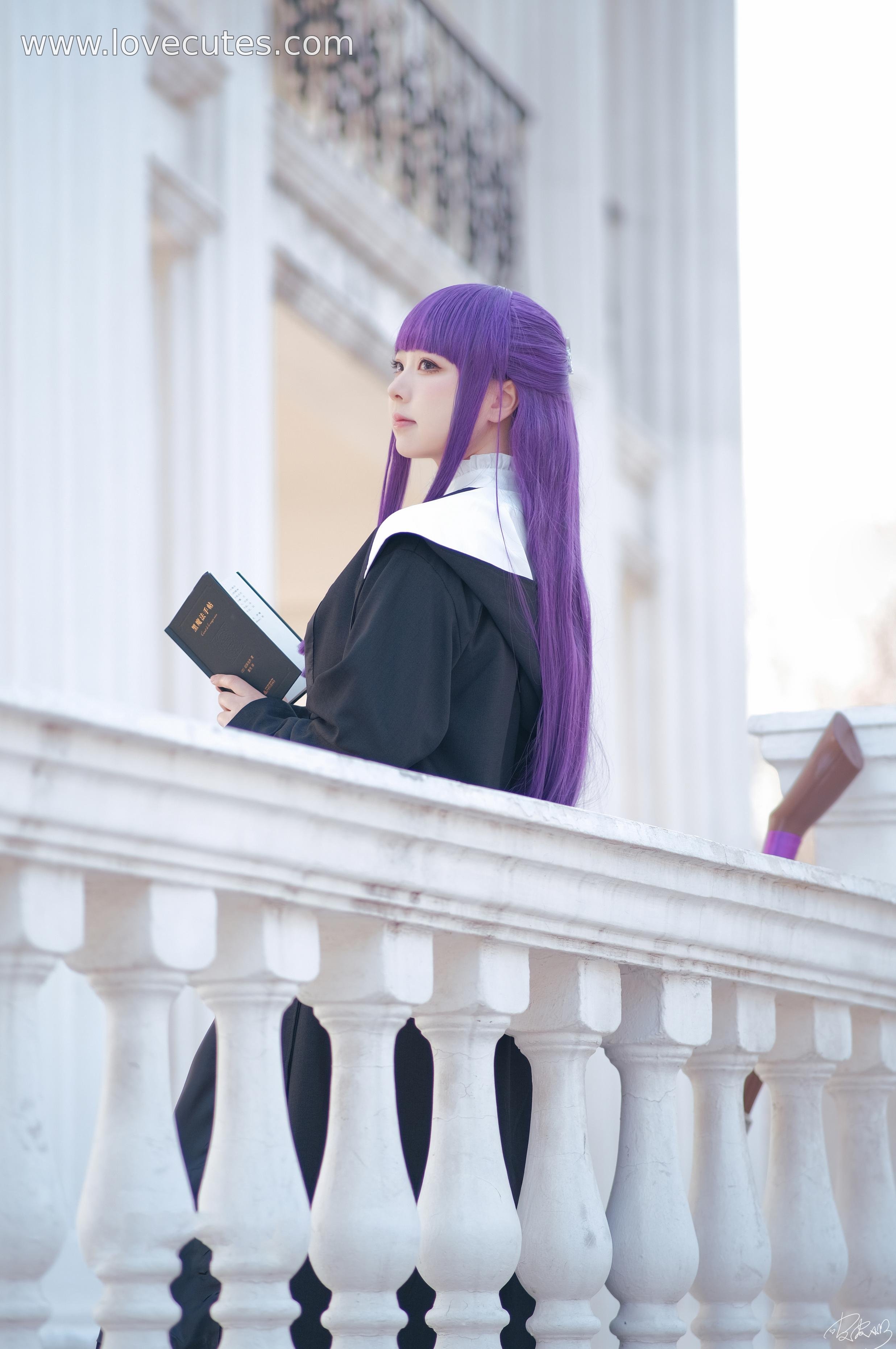 Cosplay] Pipi Nai - Filen: Reviving the Character of Filen from the Buried Frelian with Mage Costume and Serene Aura, Featuring 62 Pages of Character Expressions and Atmosphere