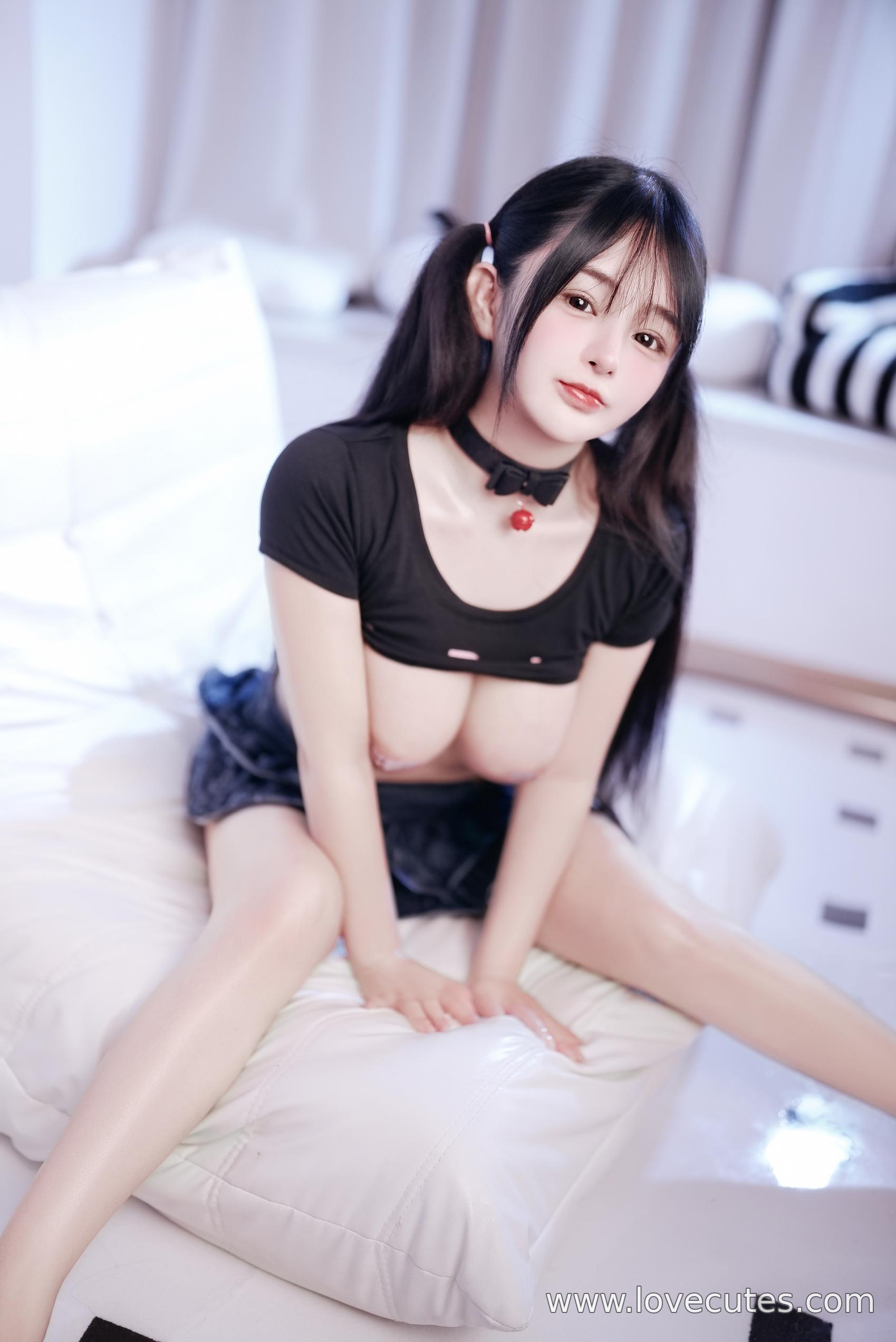 Ảnh] Sakura Ninh Ninh - Áo Đen: Sự Đối Lập Của Tóc Đuôi Ngựa Đen, Chất Liệu Trắng Mịn Và Không Khí Gợi Cảm 116P1V