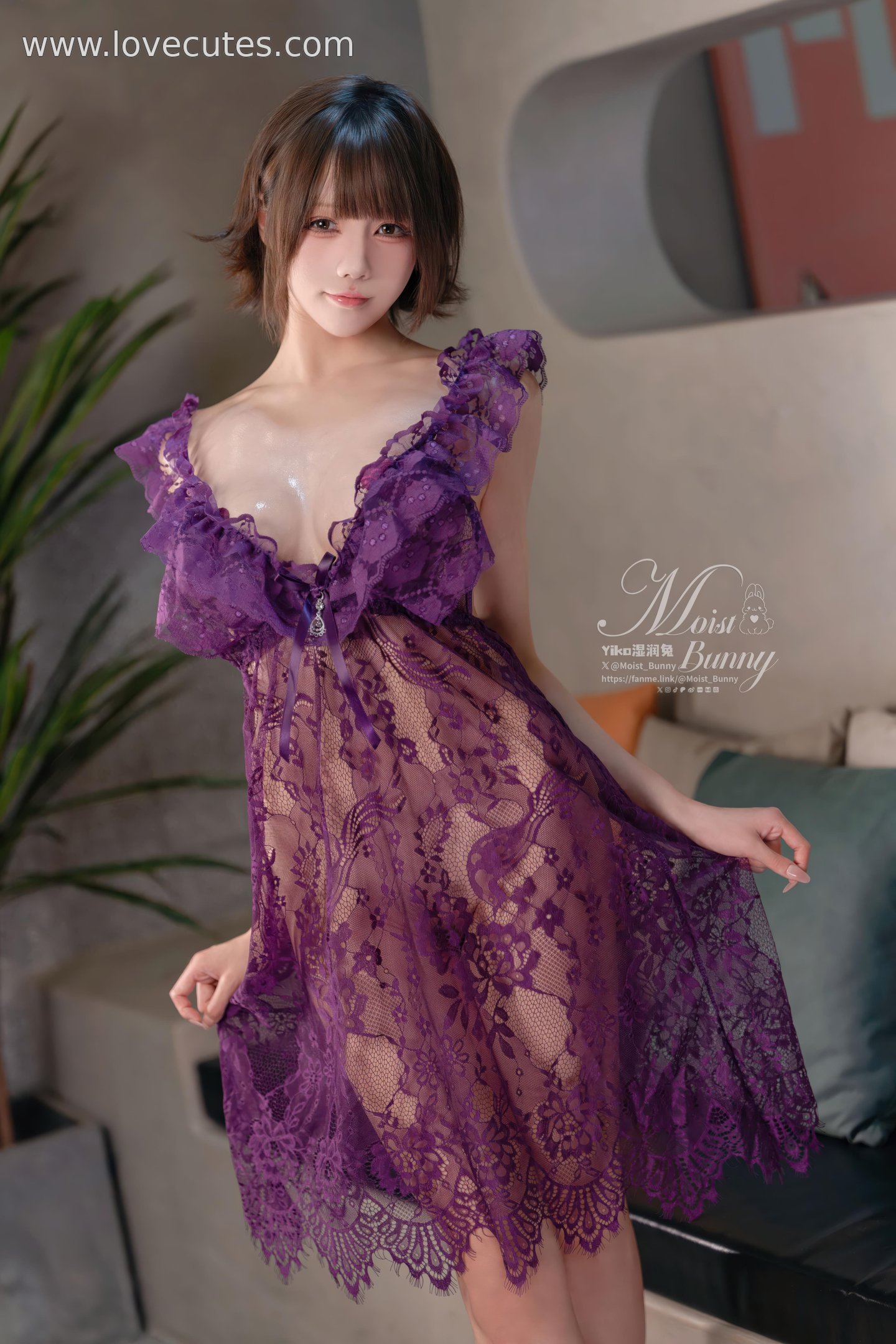 Private] Sticky Bunny - Dreamy Slumber: A Lazy Sleepy Atmosphere with Lace Details and Alluring High Heels 32P