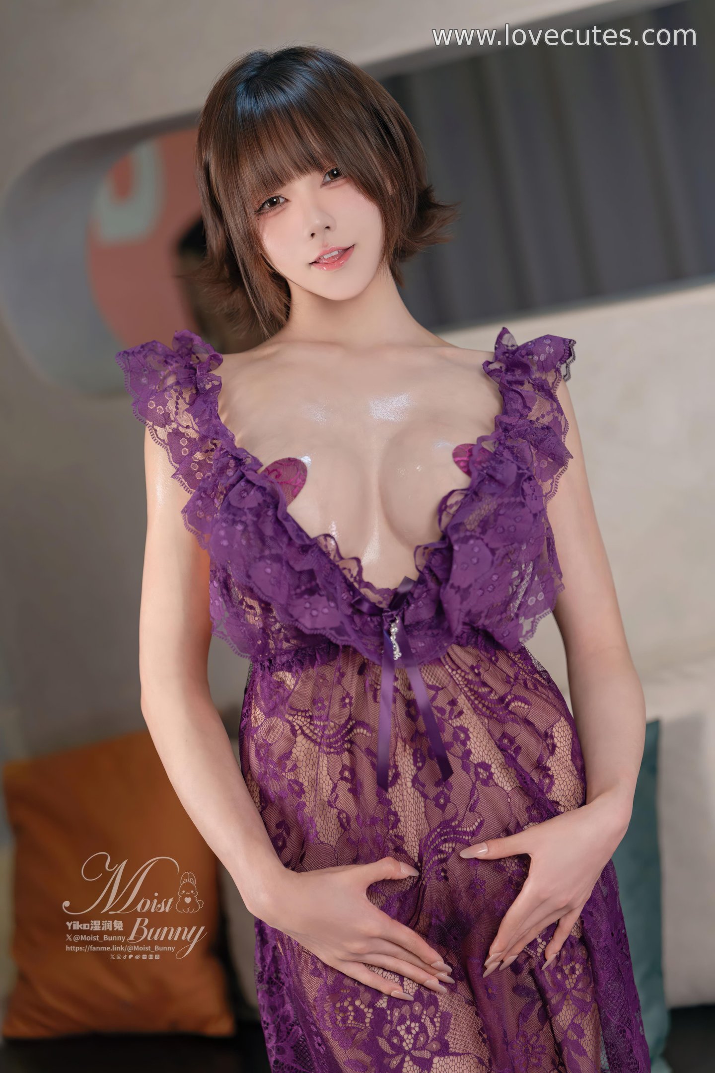 Private] Sticky Bunny - Dreamy Slumber: A Lazy Sleepy Atmosphere with Lace Details and Alluring High Heels 32P
