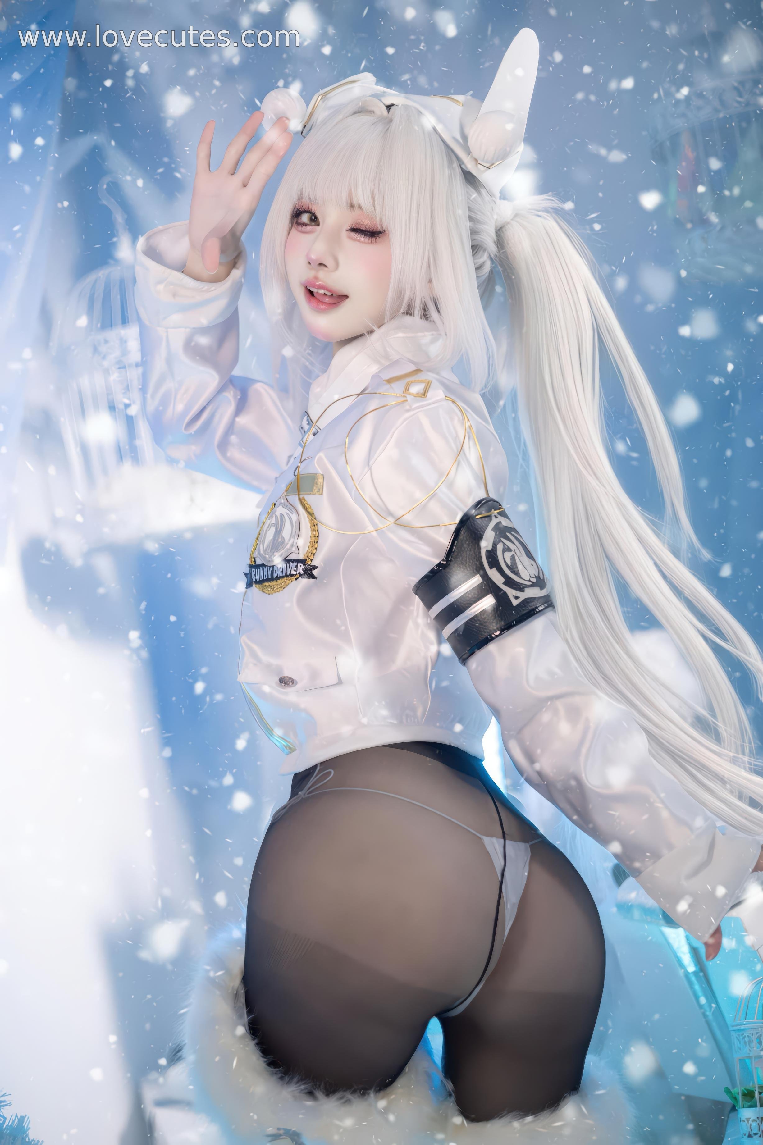 「[コスプレ] 沖田凜花 - 碧藍航線 光輝：黒ストッキングの魅力、御姐の気品と美乳の曲線 26P」